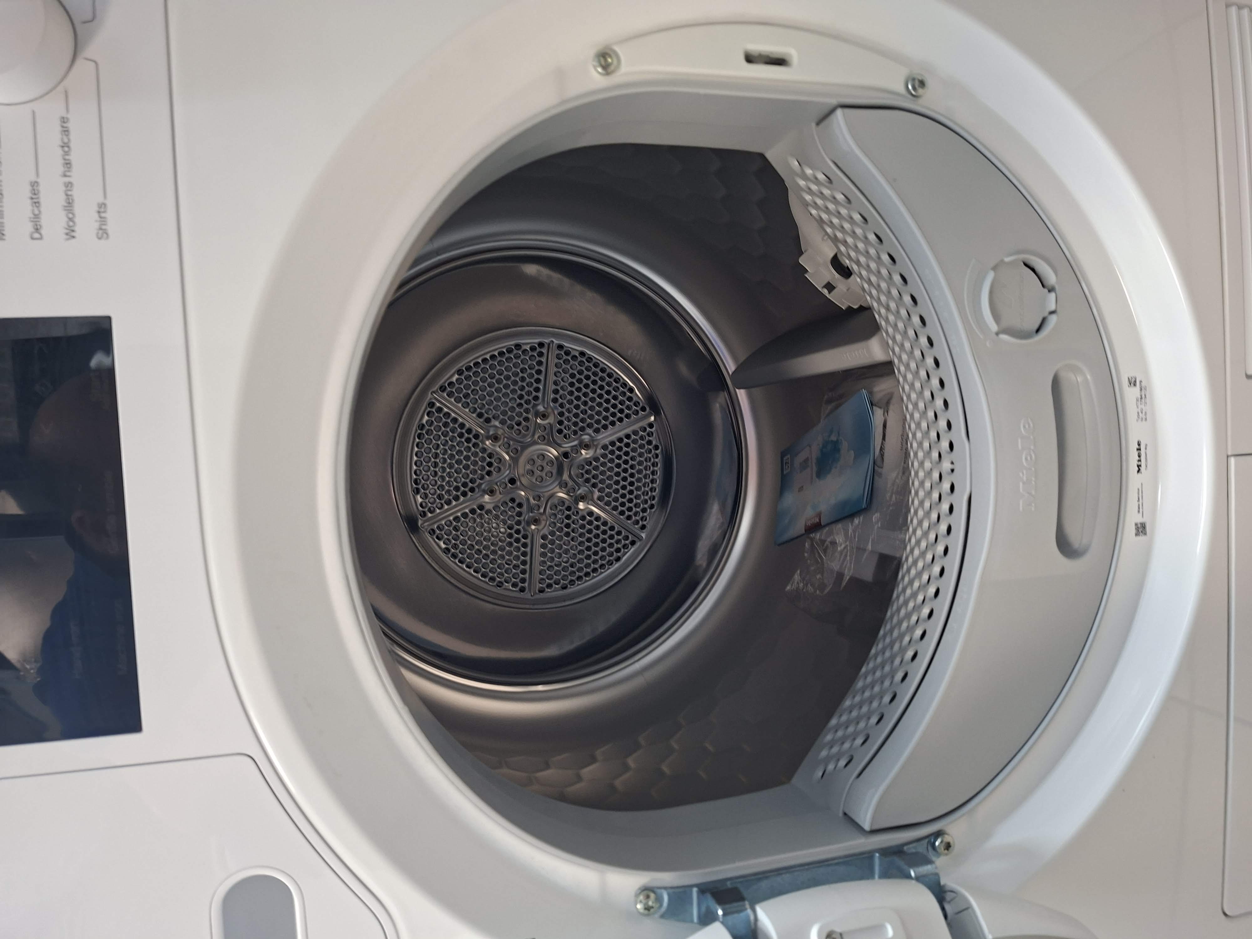 Mašina za sušenje veša Miele TWC220WP ,  8 kg