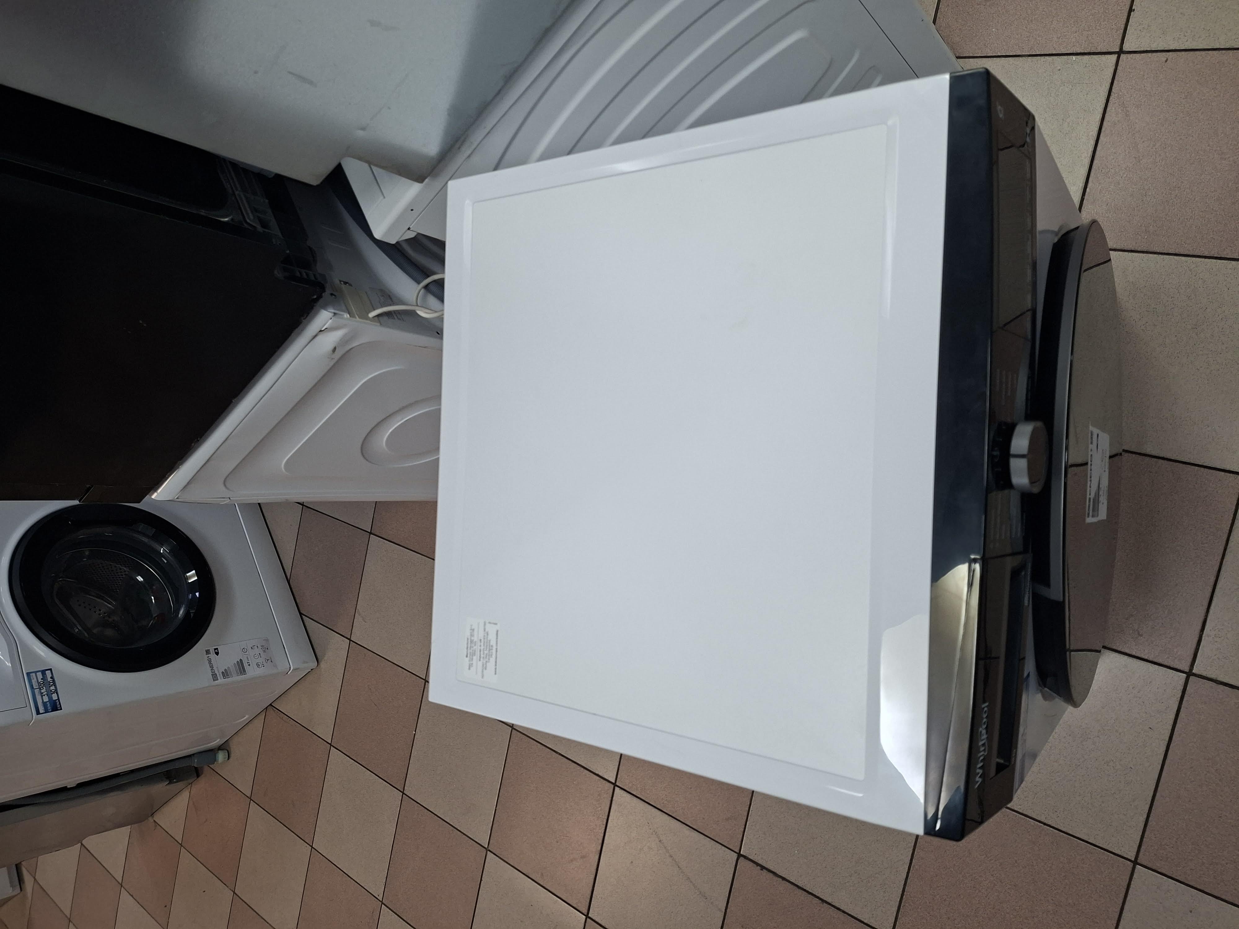 Mašina za sušenje veša Whirlpool C WD 104M WBS IT , 10kg
