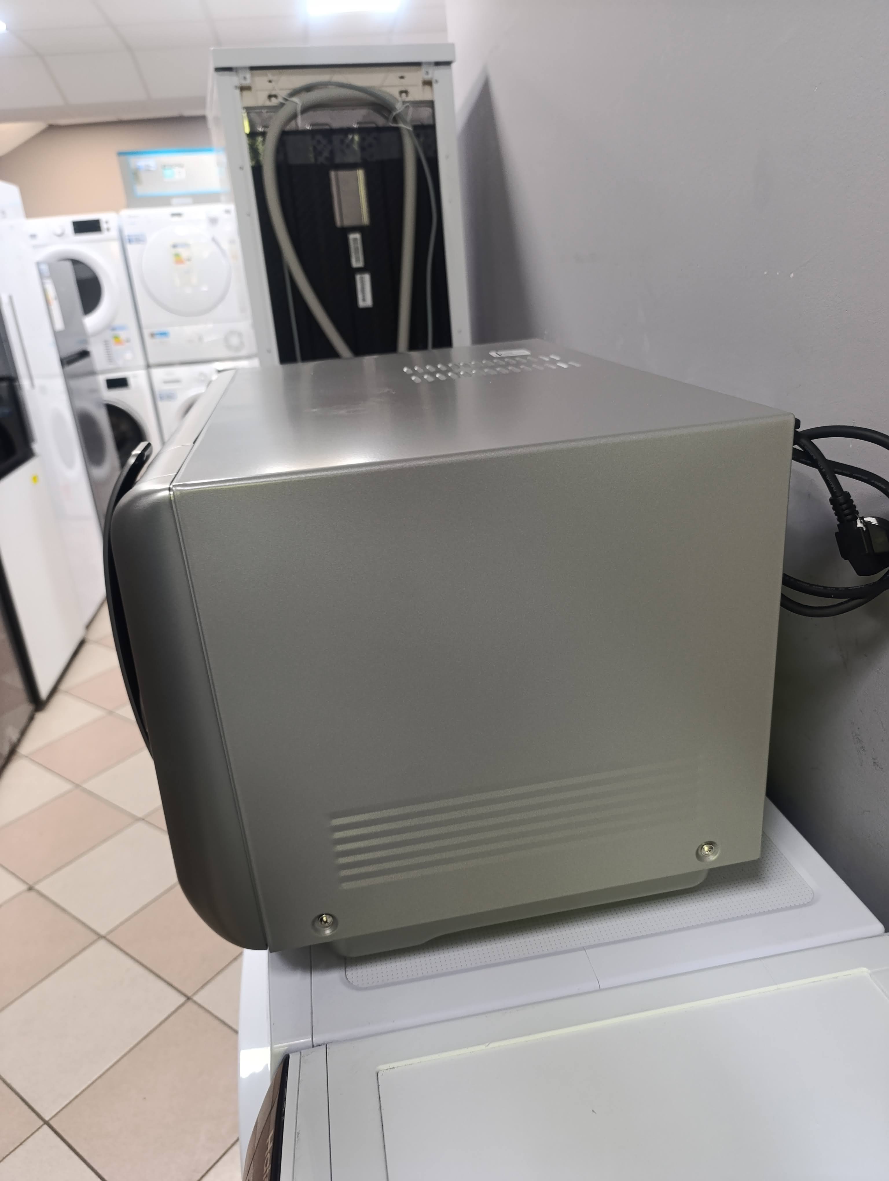 Mikrotalasna Whirlpool CB15/SL CucinaBarilla,29 L