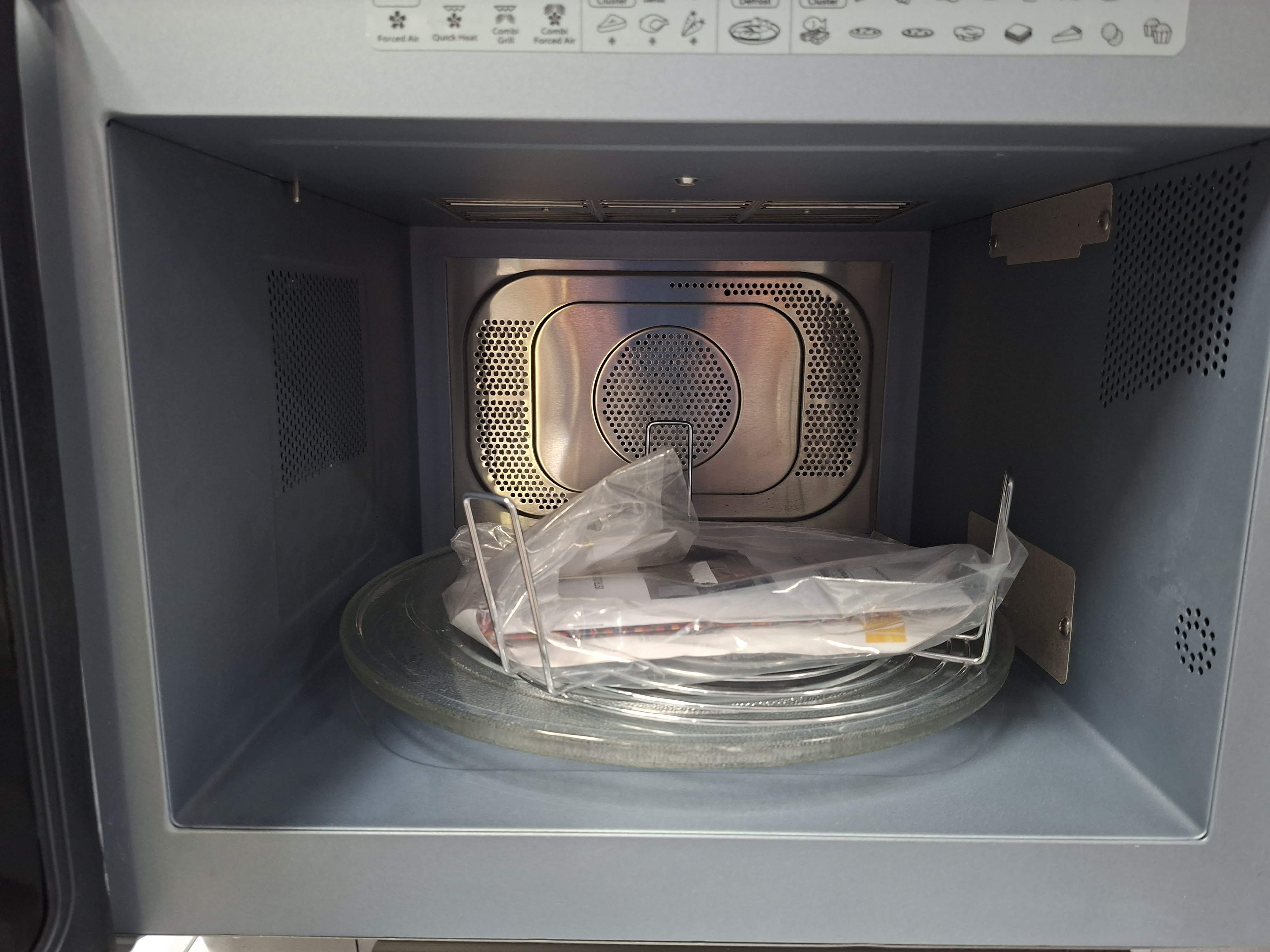 Mikrotalasna Whirlpool CB15/WH CucinaBarilla,29 L