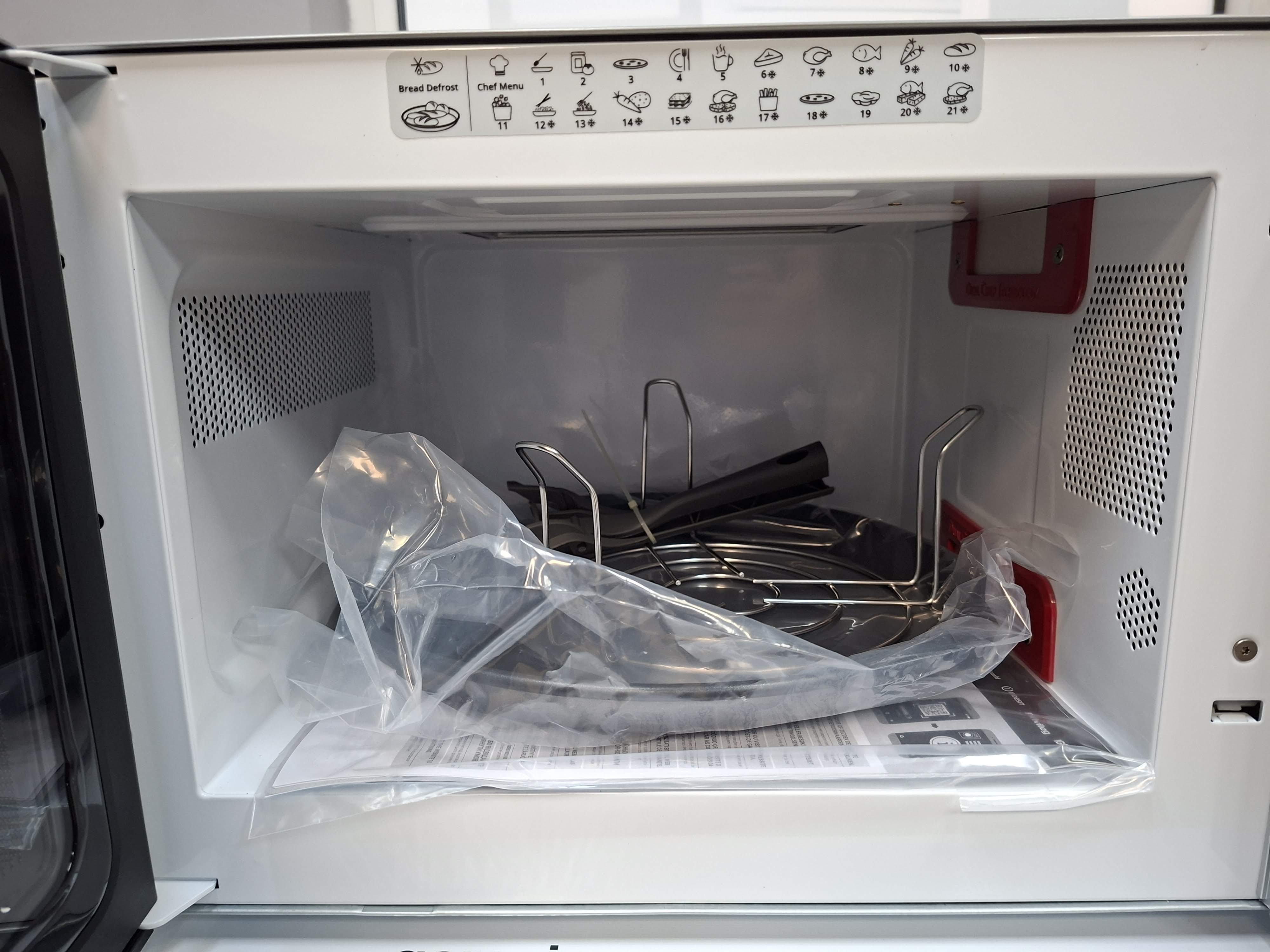 Mikrotalasna Whirlpool MCP 345 SL , 25 L