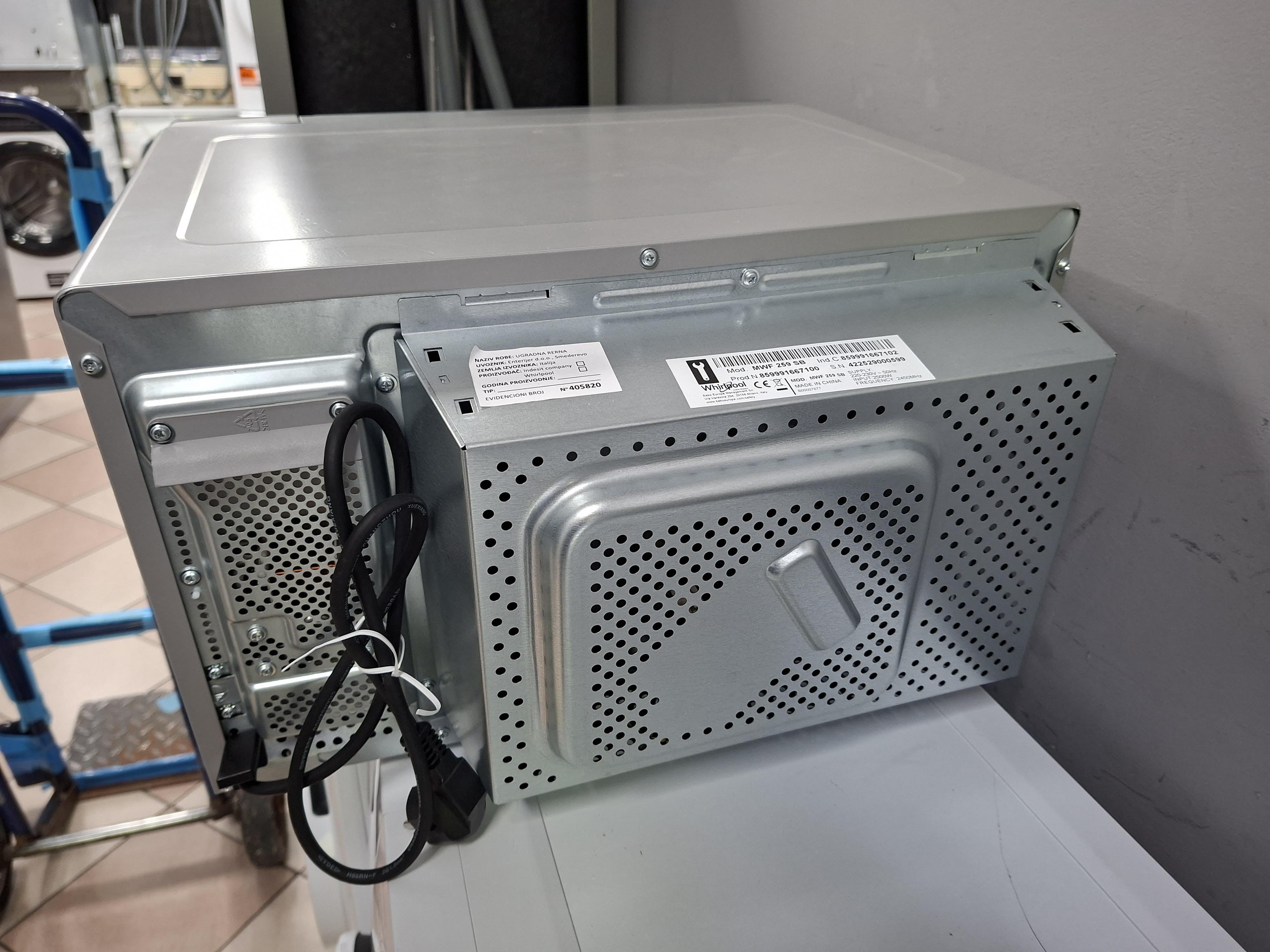 Mikrotalasna Whirlpool MWF 259 SB, 25L
