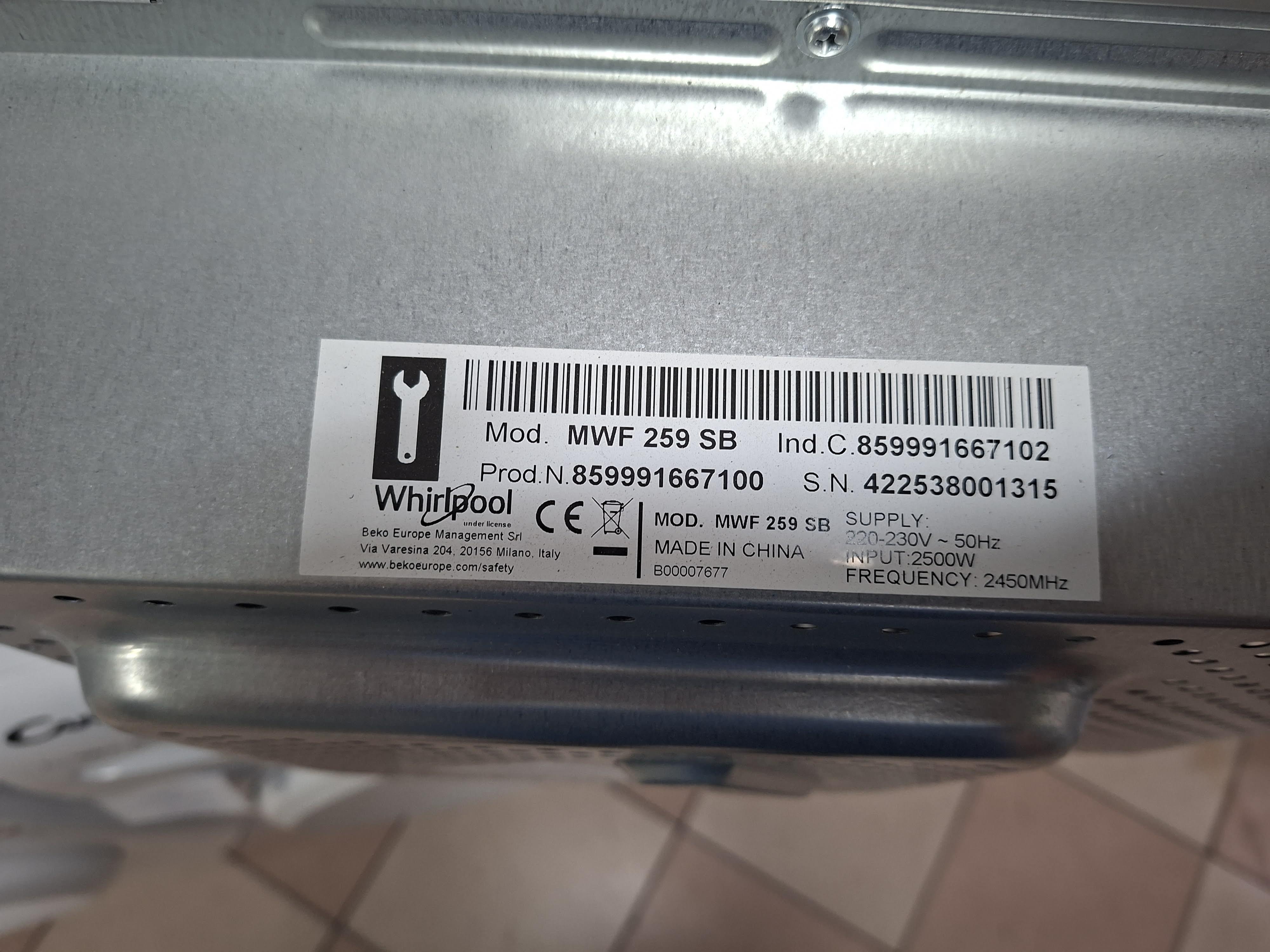 Mikrotalasna Whirlpool MWF 259 SB, 25L