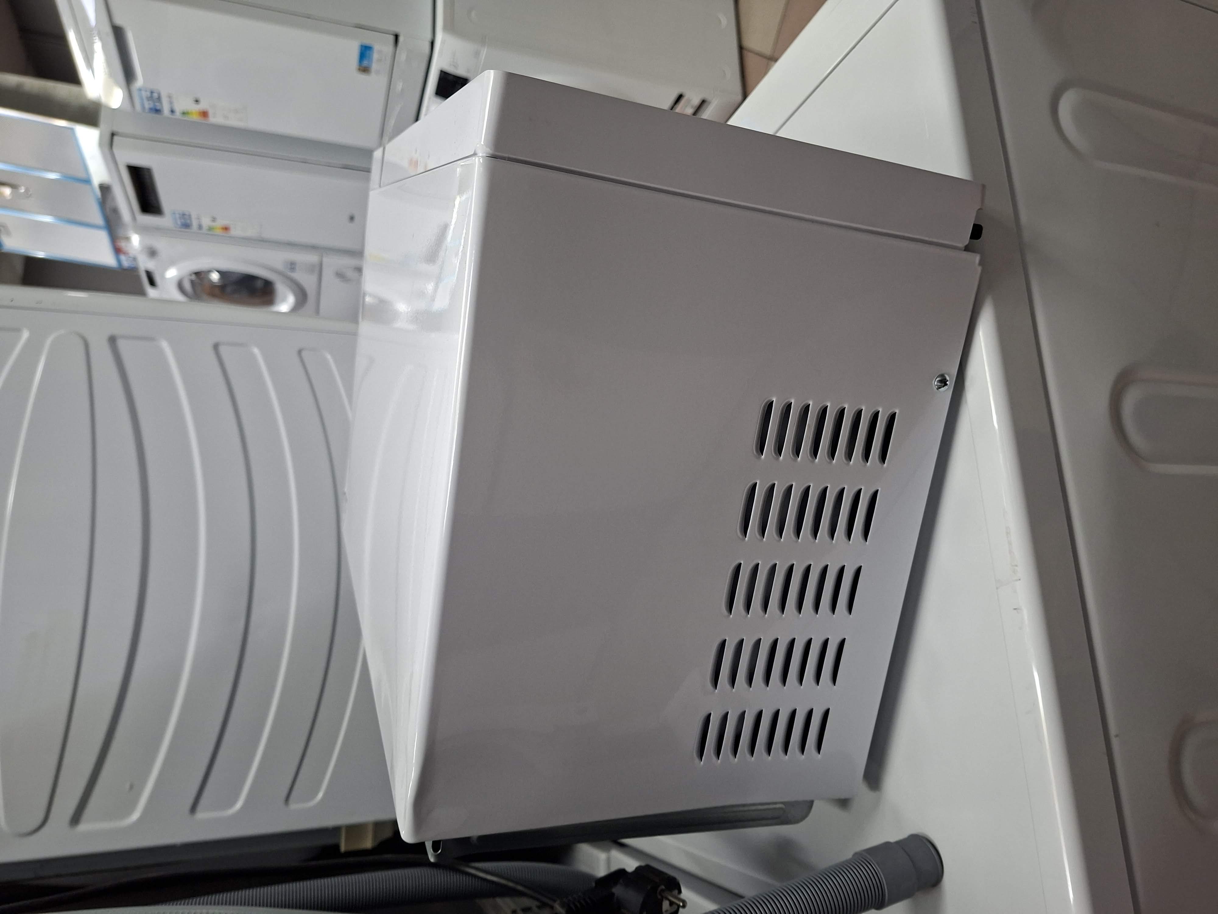 Mikrotalasna Whirlpool MWP 103 W , 20L