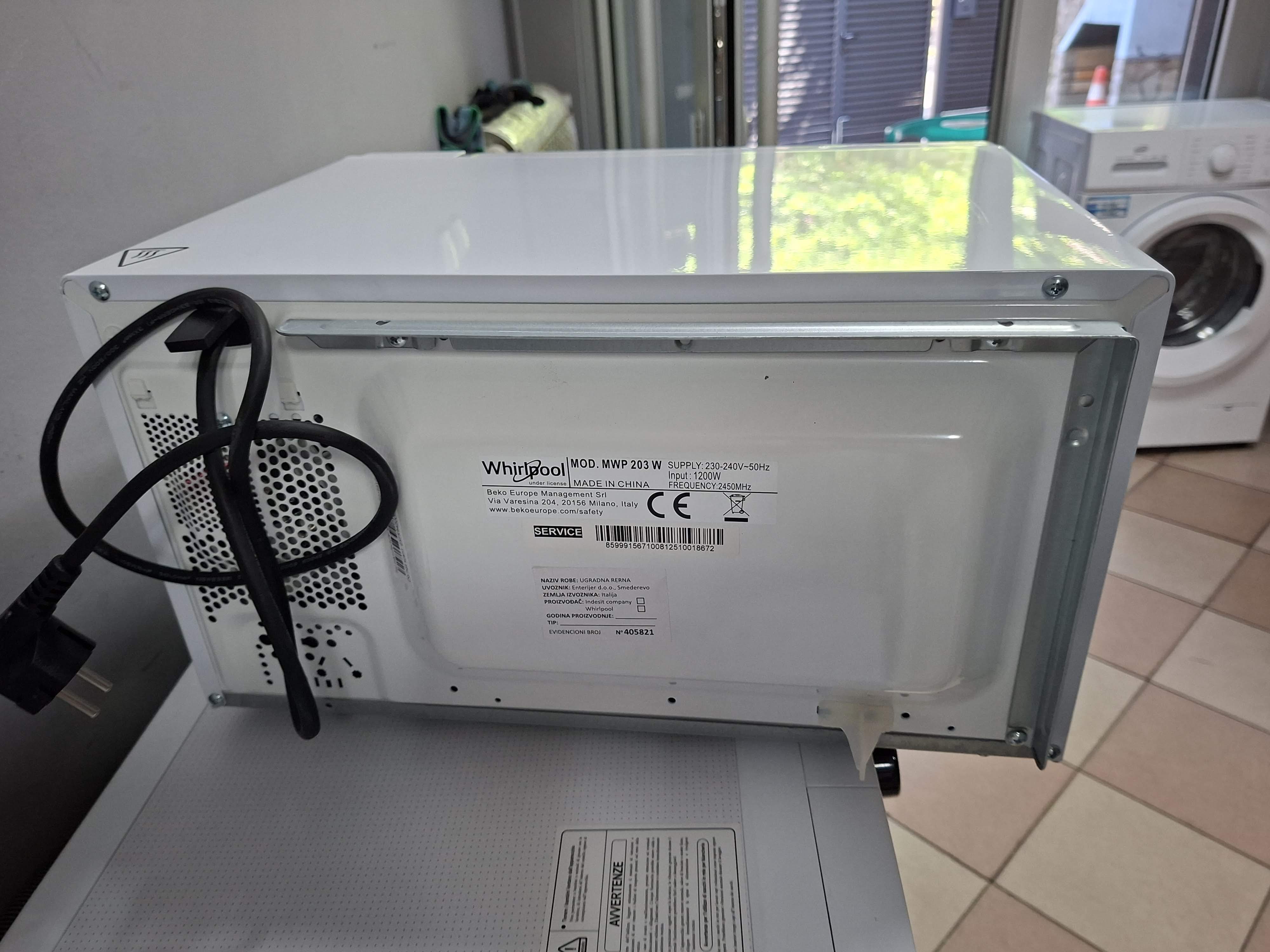 Mikrotalasna Whirlpool MWP 203 W , 20L