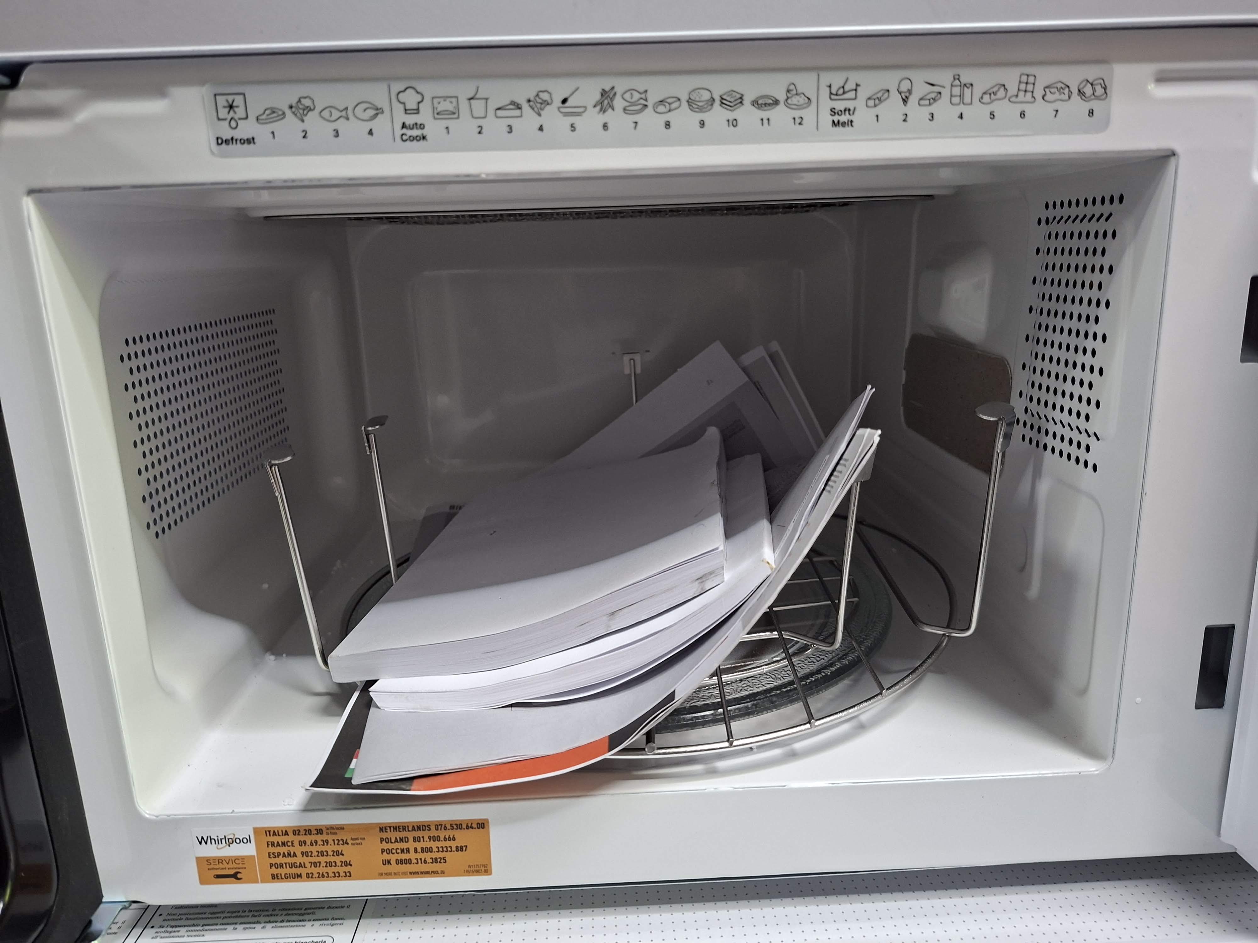 Mikrotalasna Whirlpool MWP 203 W , 20L