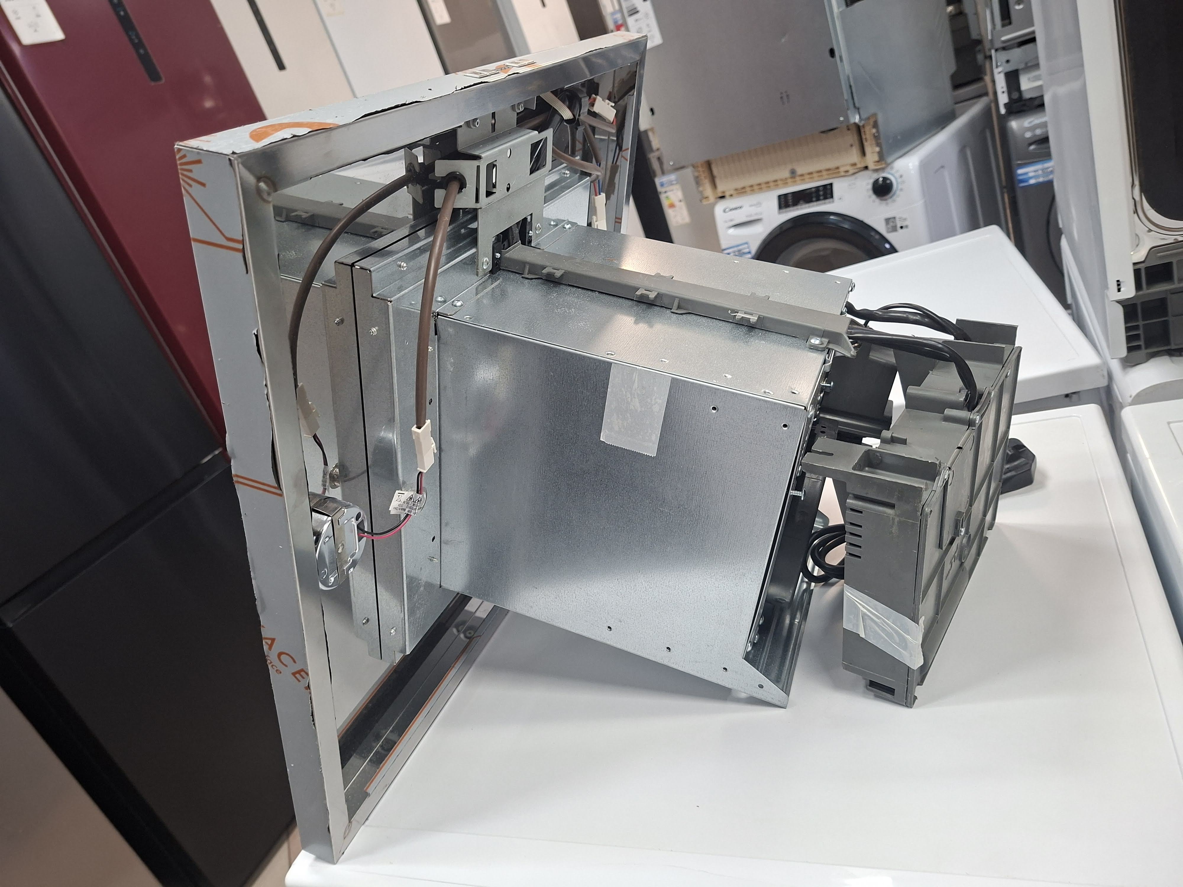Ostrvski aspirator Bauknecht DBIF 93 LB X 