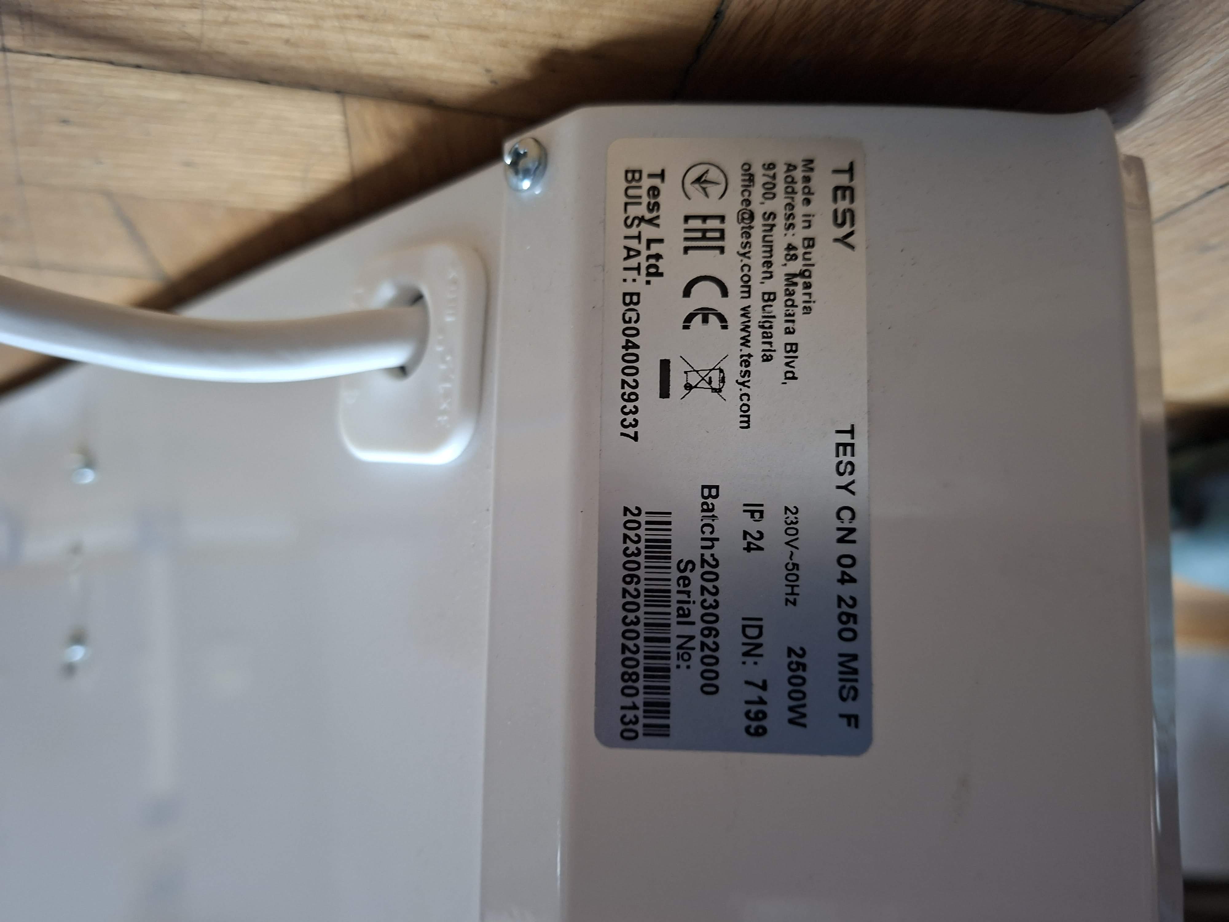Panelni Radijator TESY CN04 250 MIS F