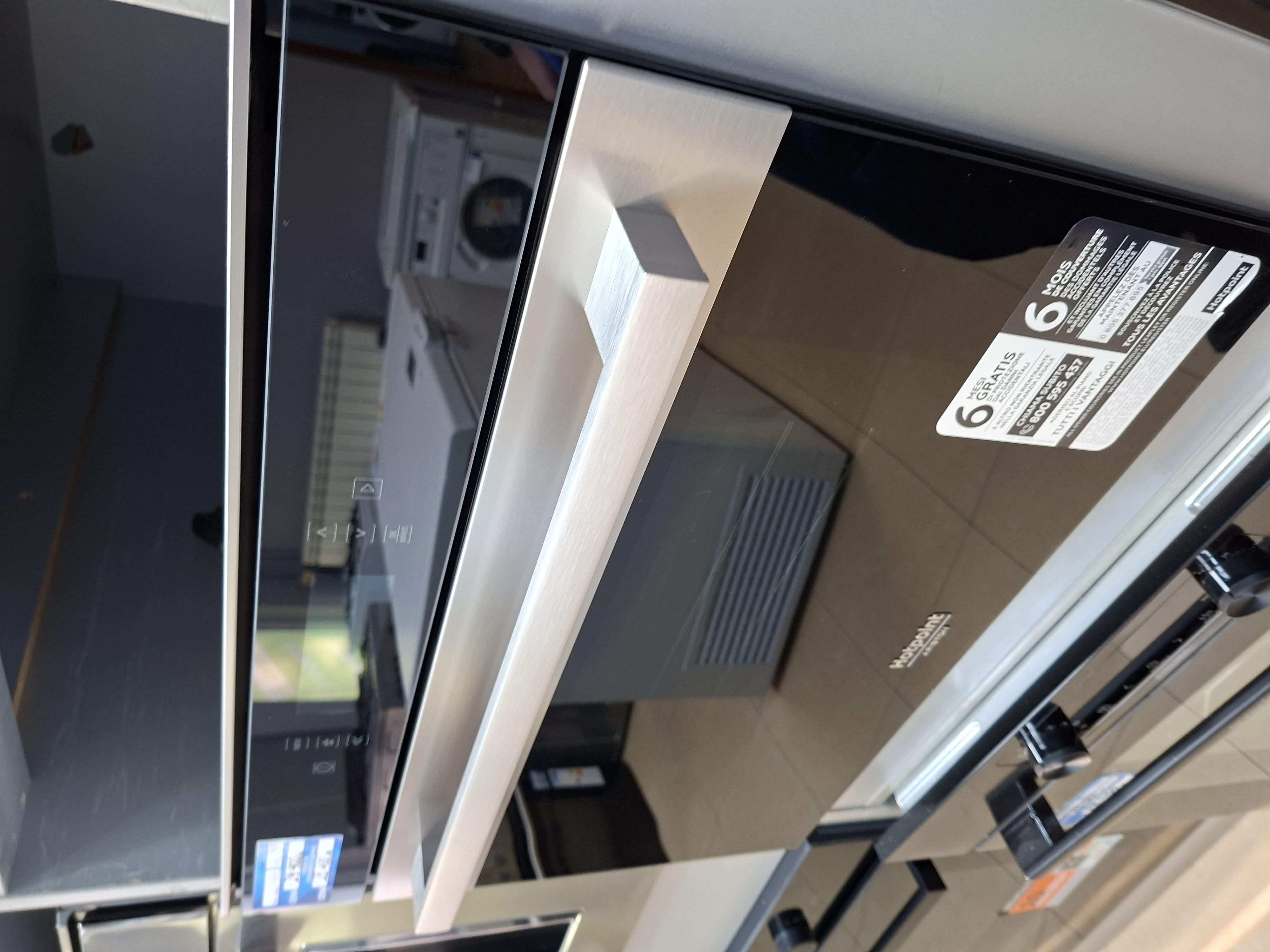 Parna Rerna Hotpoint Ariston MS 998 IX HA , 29L