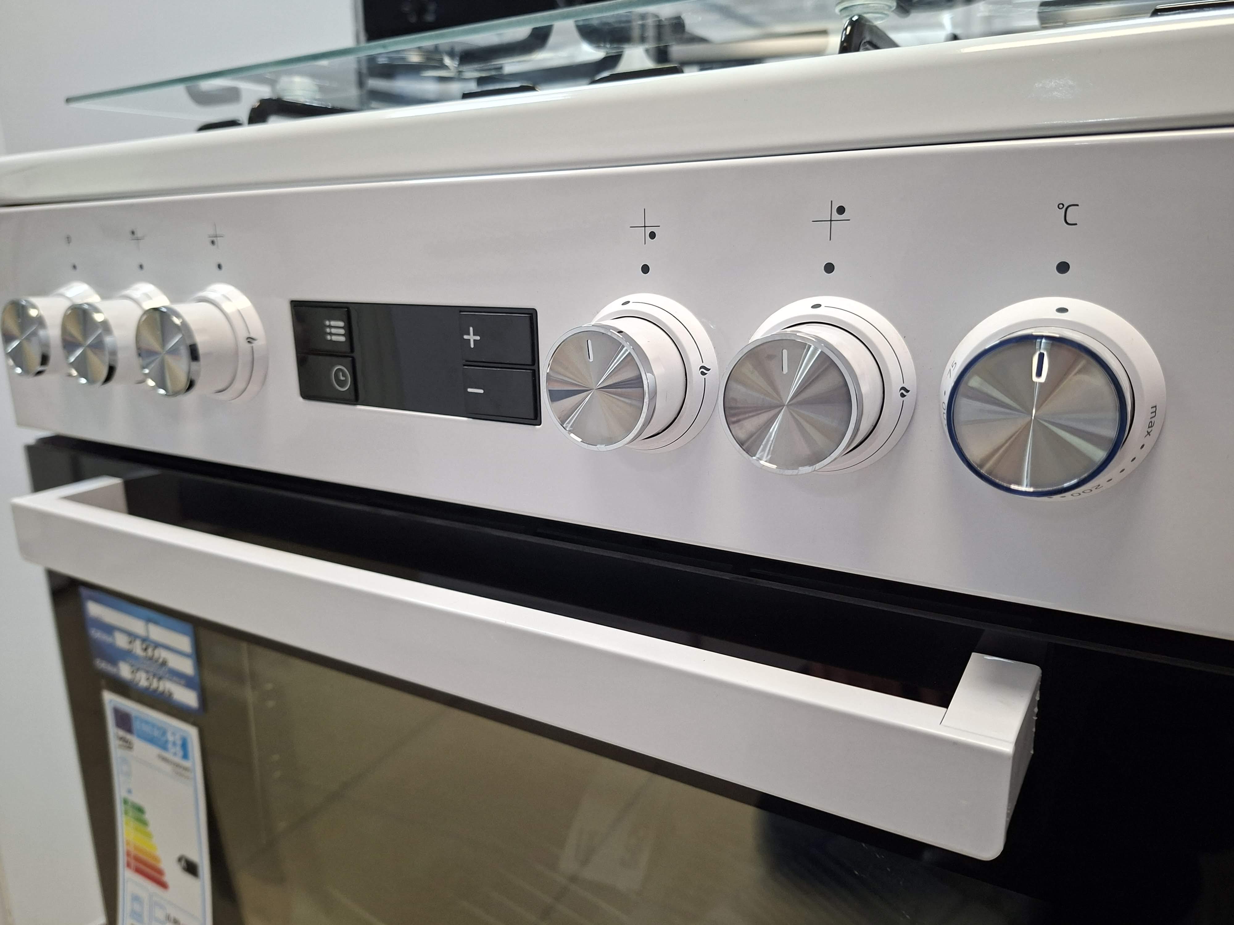 Plinski šporet Beko FSM62320DWS, 60cm