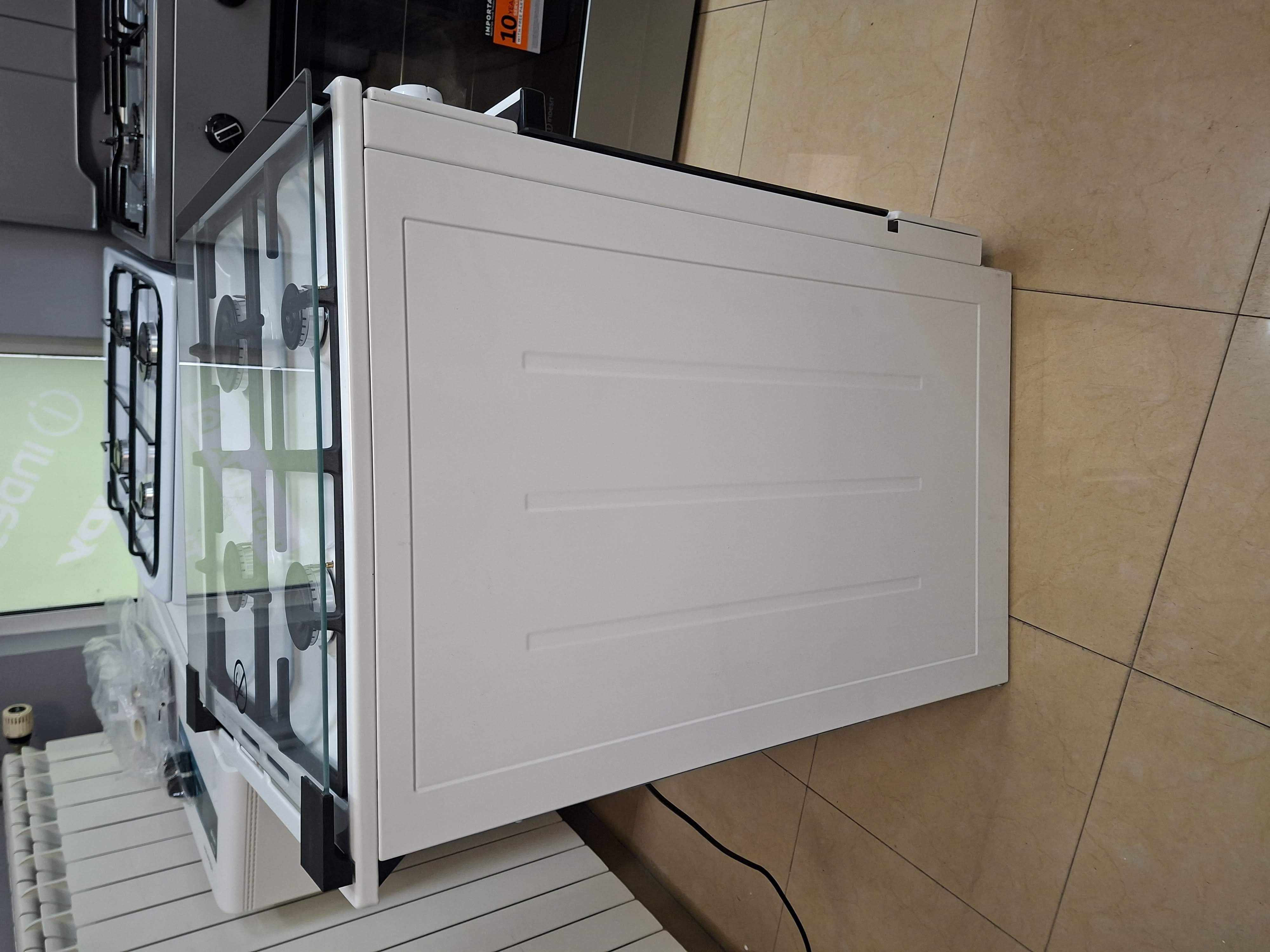 Plinski Šporet Gorenje GG5WF , 50 cm.