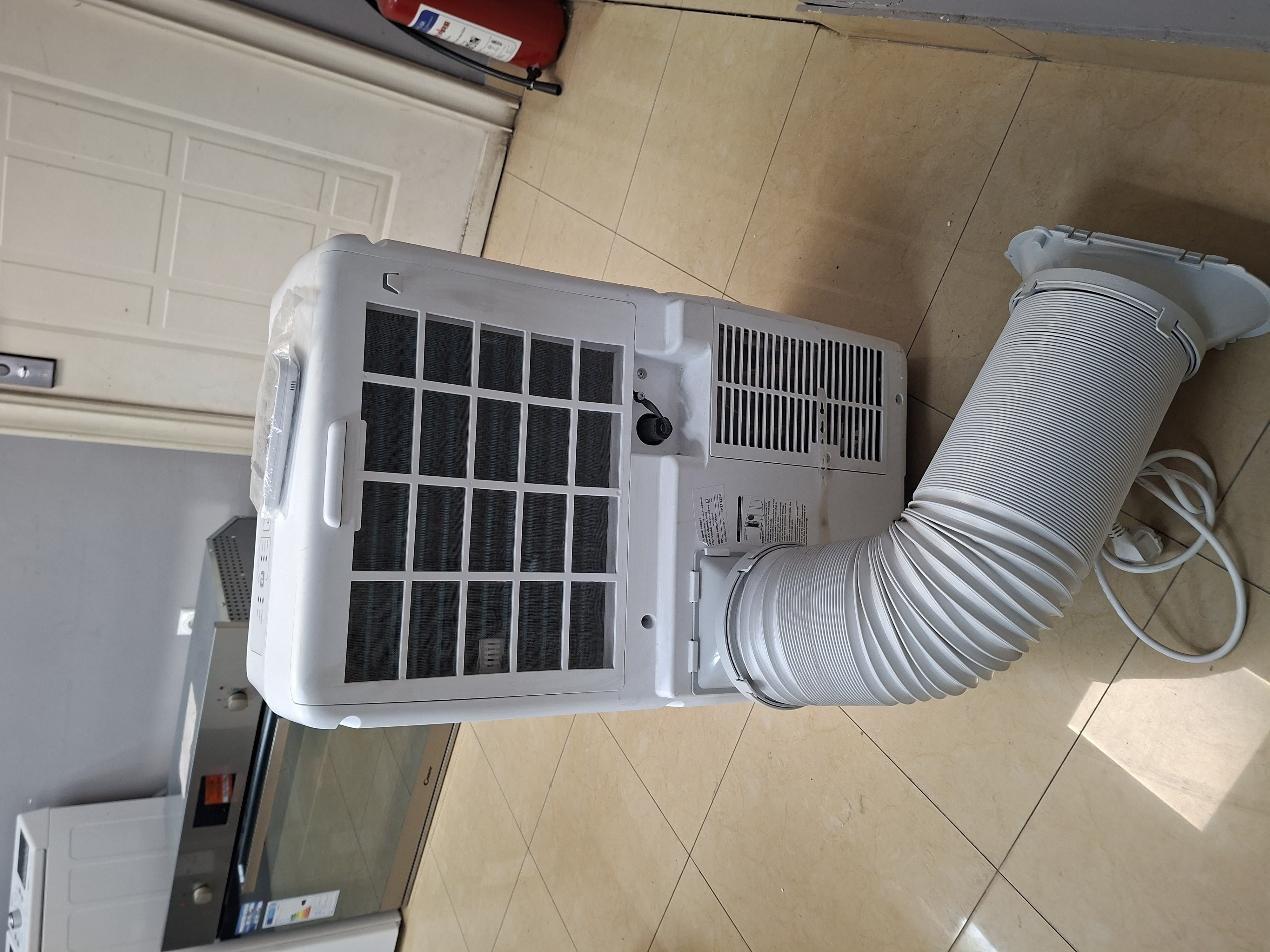 Pokretna klima Whirlpool PACF212HP W, 12000 btu