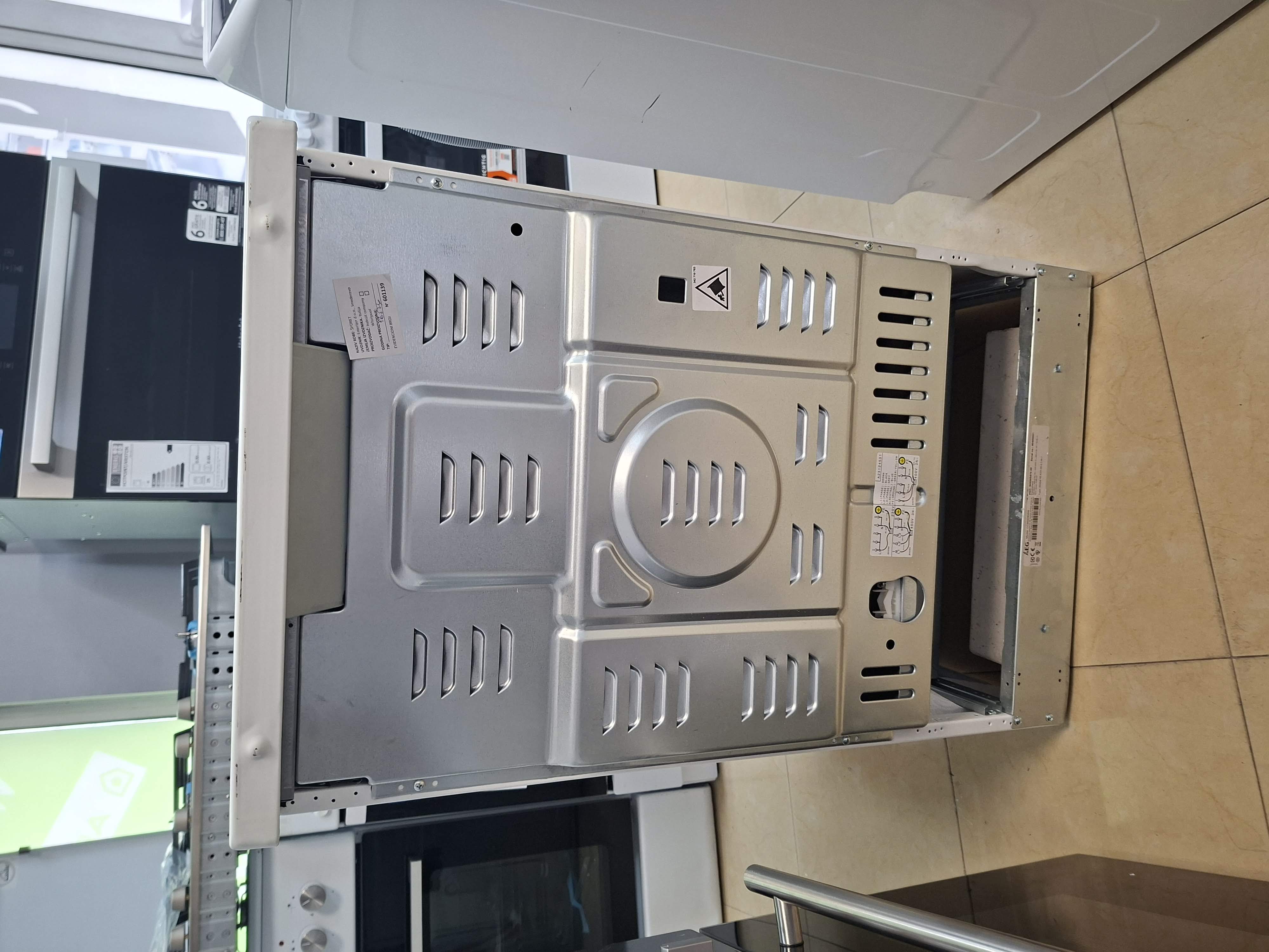 Šporet AEG CCB50090BW , 60l