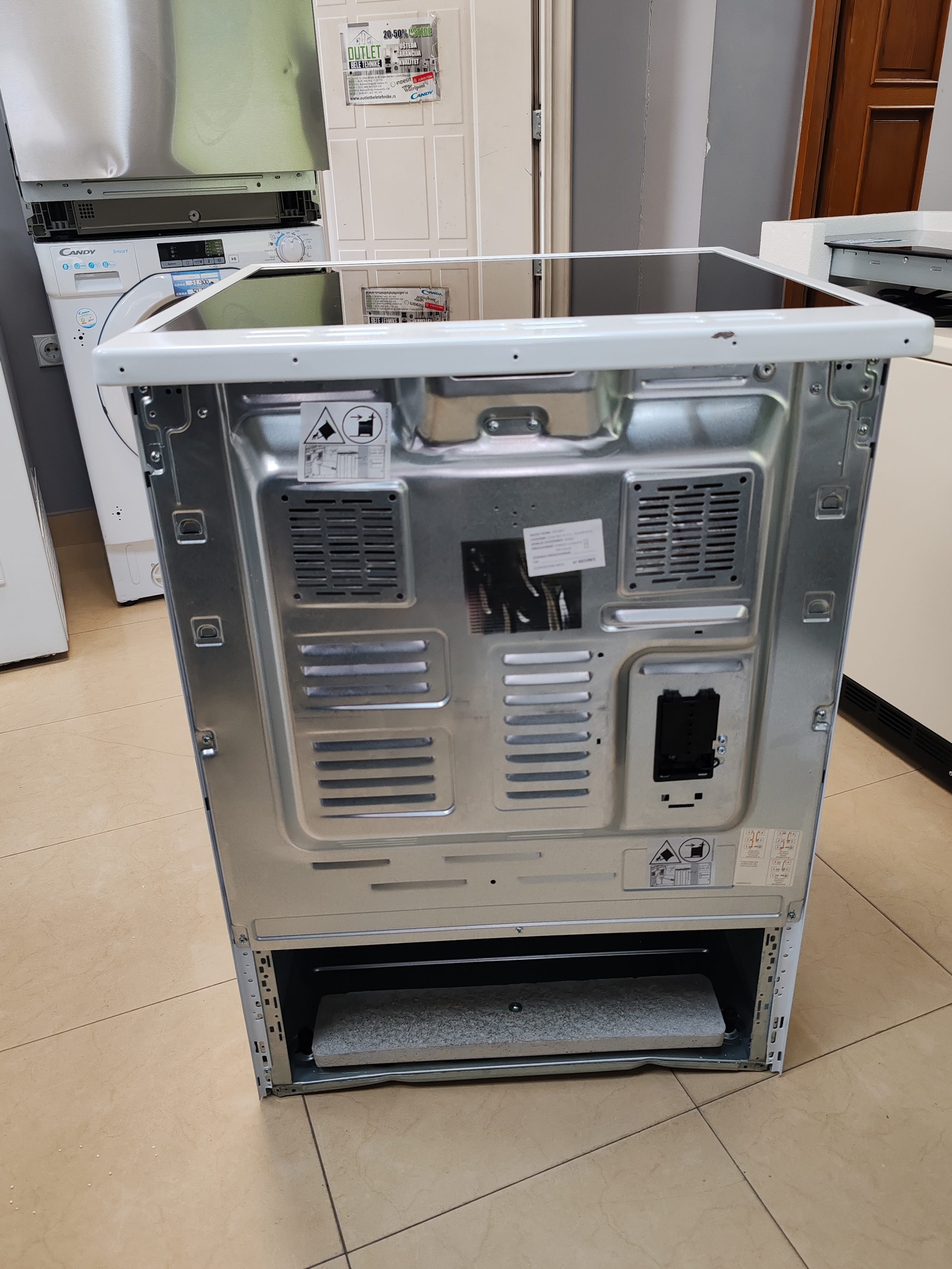 Šporet Beko FSE 67300 GW , 60 cm.