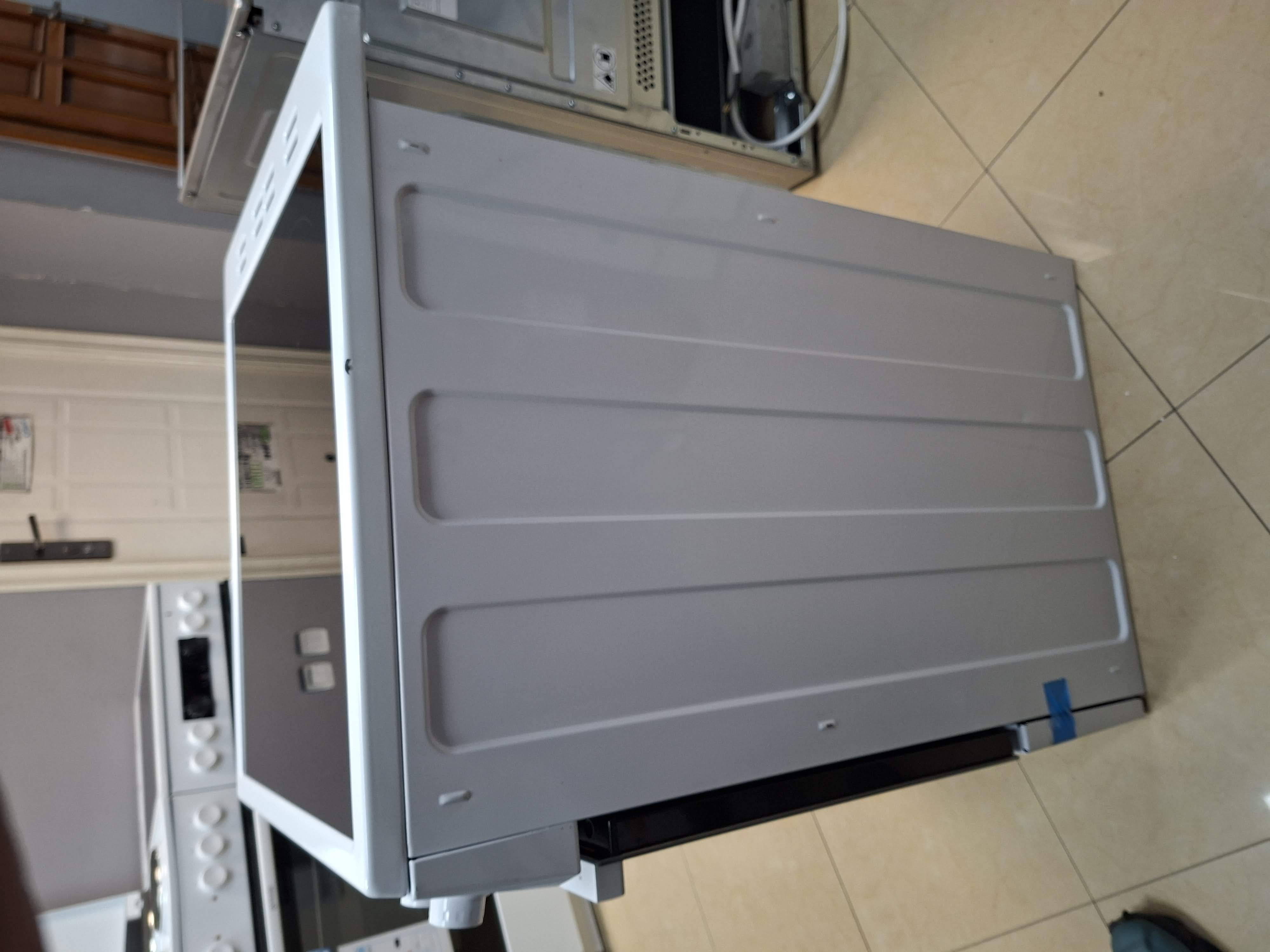 Šporet Beko FSM57100GW , 50cm