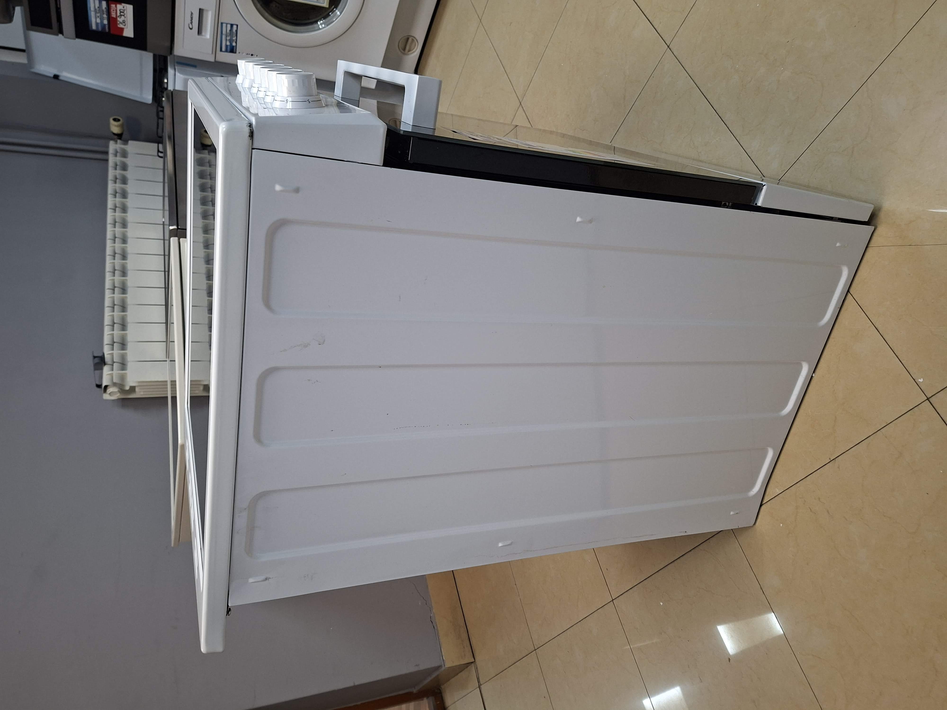 Šporet Beko FSS57000GW, 50cm