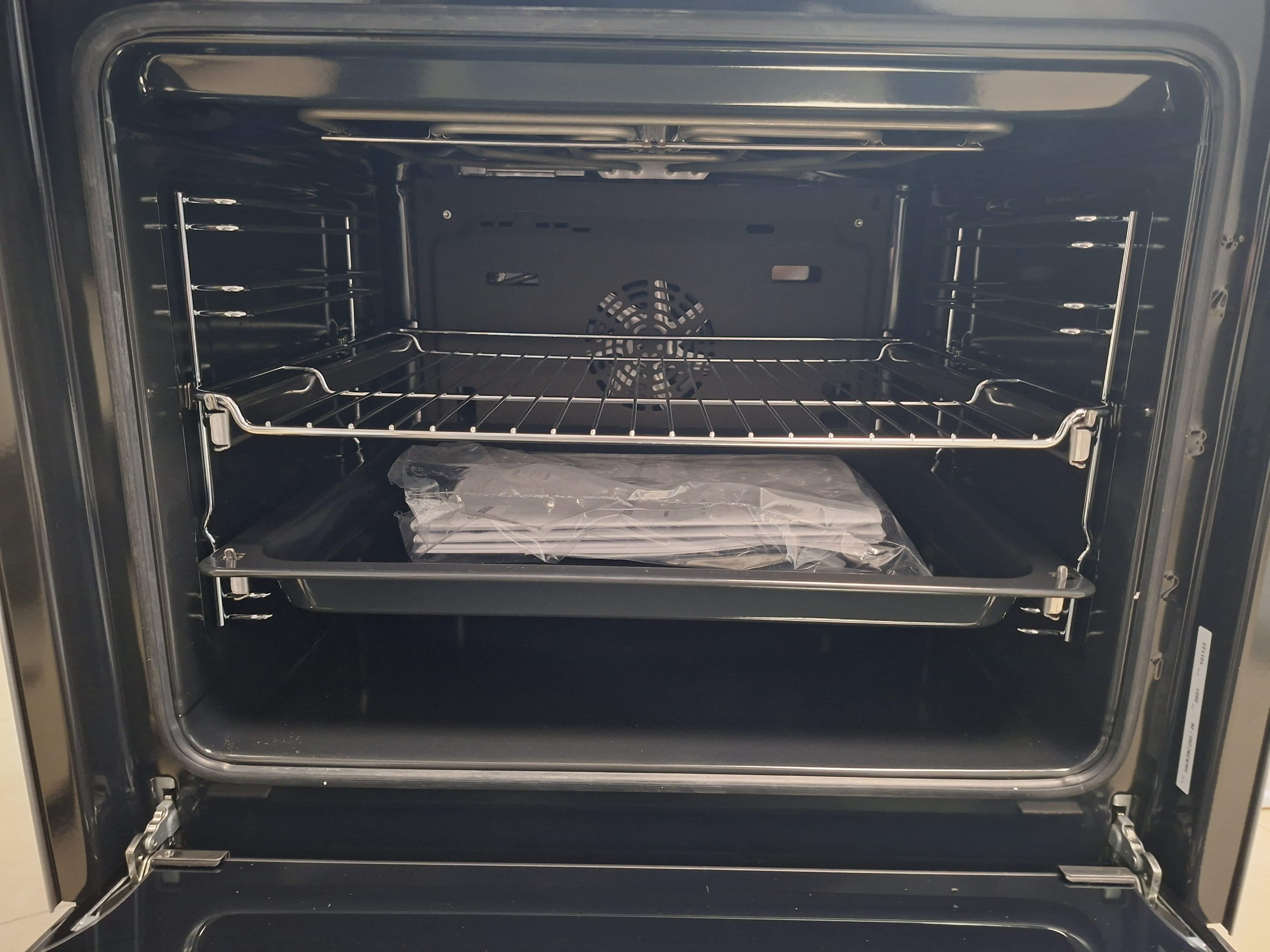 Šporet Bosch HKR39C250, 60 cm