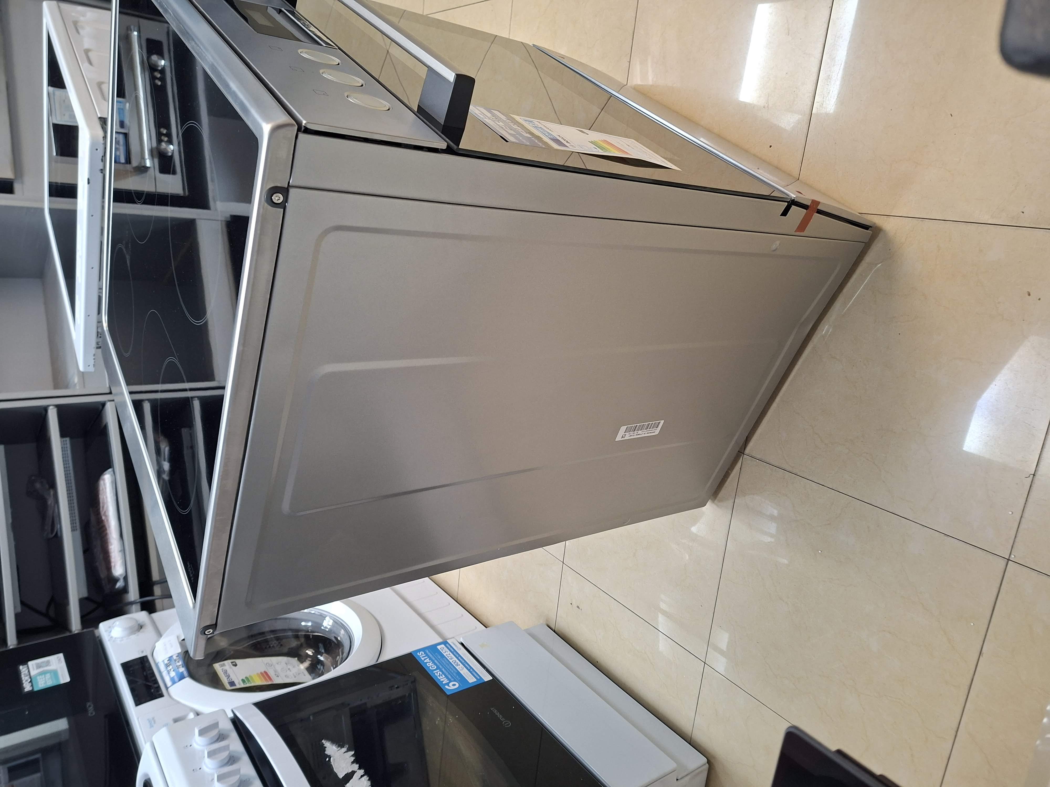 Šporet Bosch HKR39C250, 60 cm
