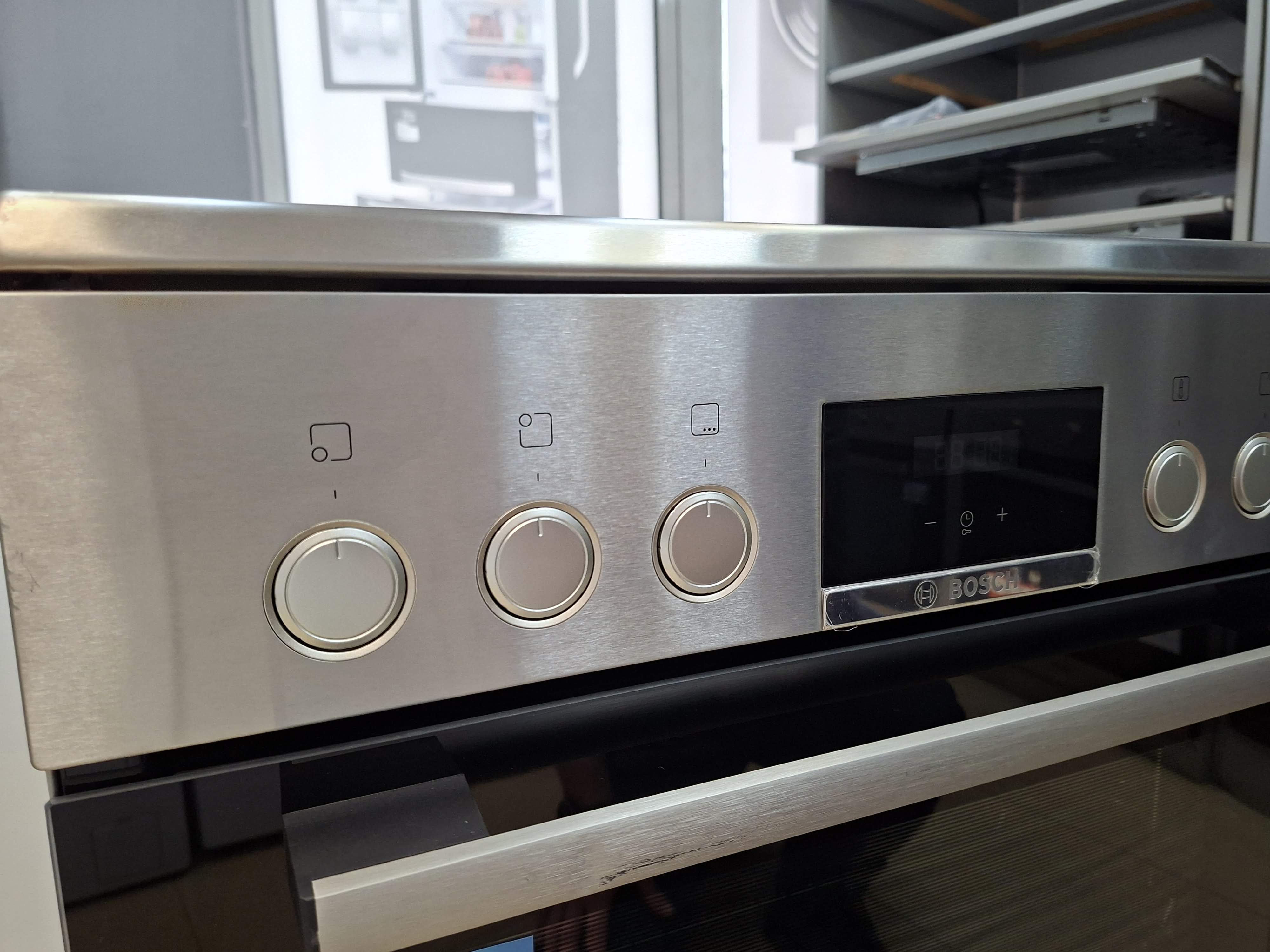Šporet Bosch HKR39C250, 60 cm