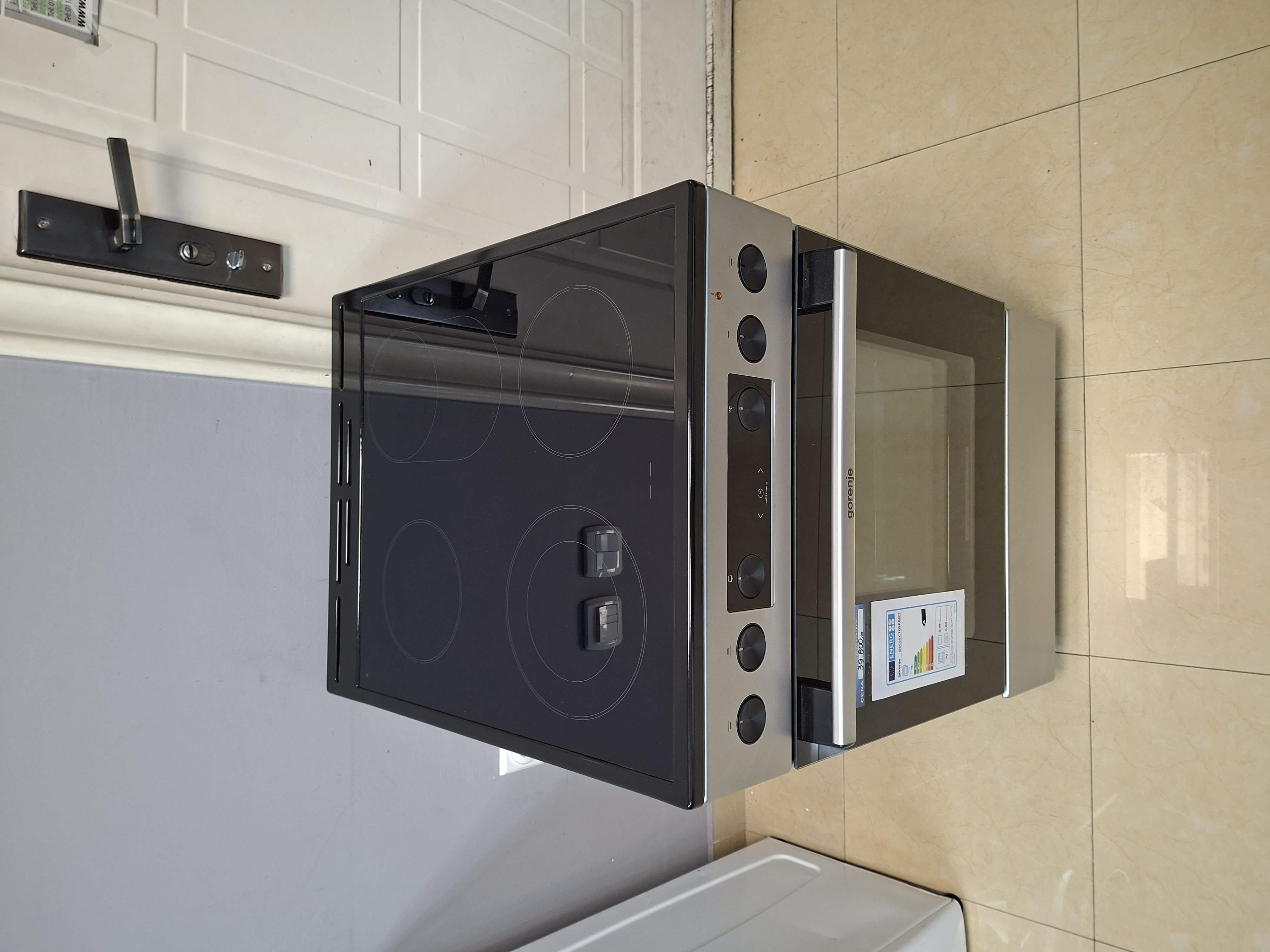 Šporet Gorenje GECS5C70SPAOT , 50 cm.