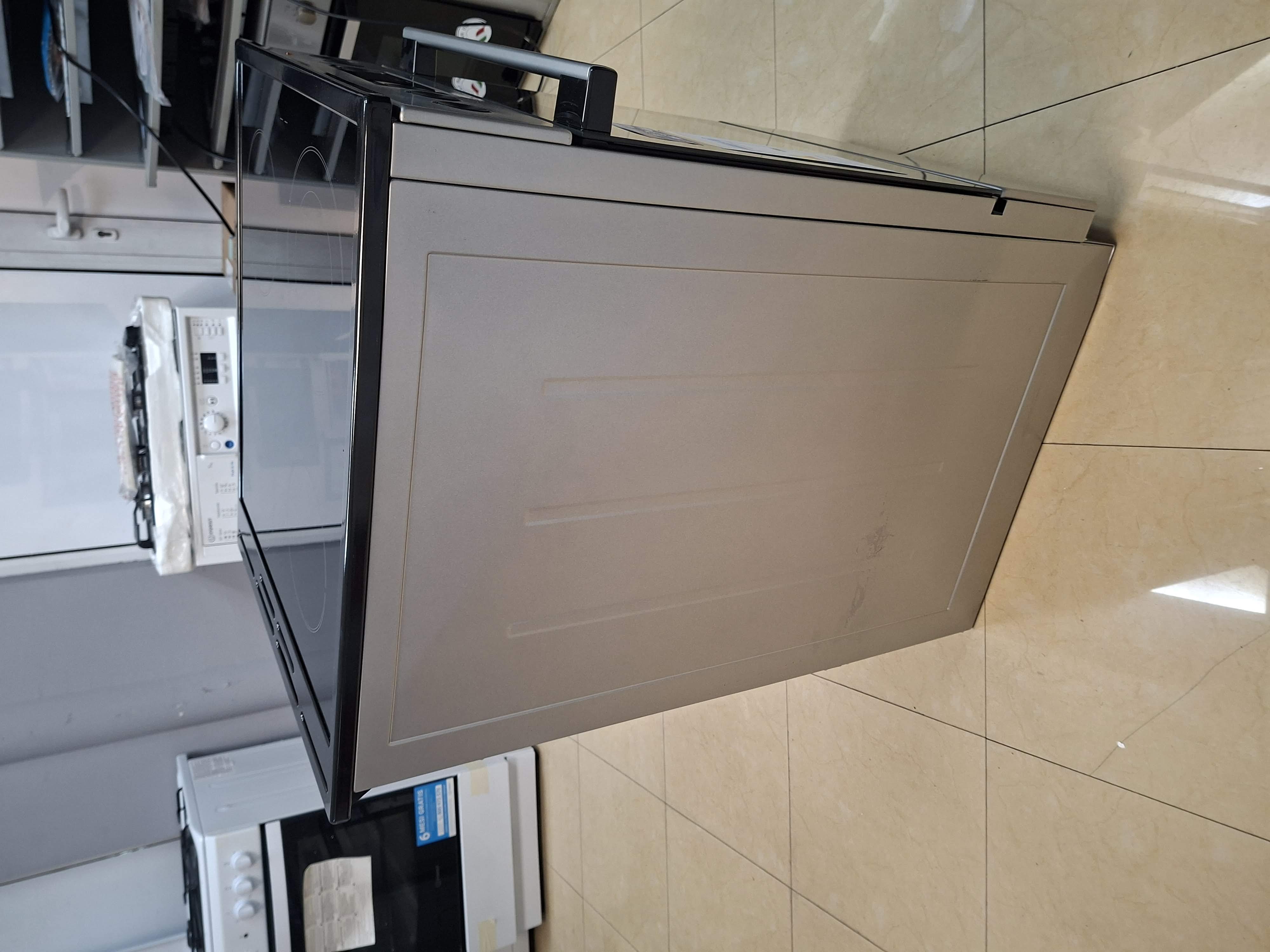 Šporet Gorenje GECS5C70SPAOT , 50 cm.