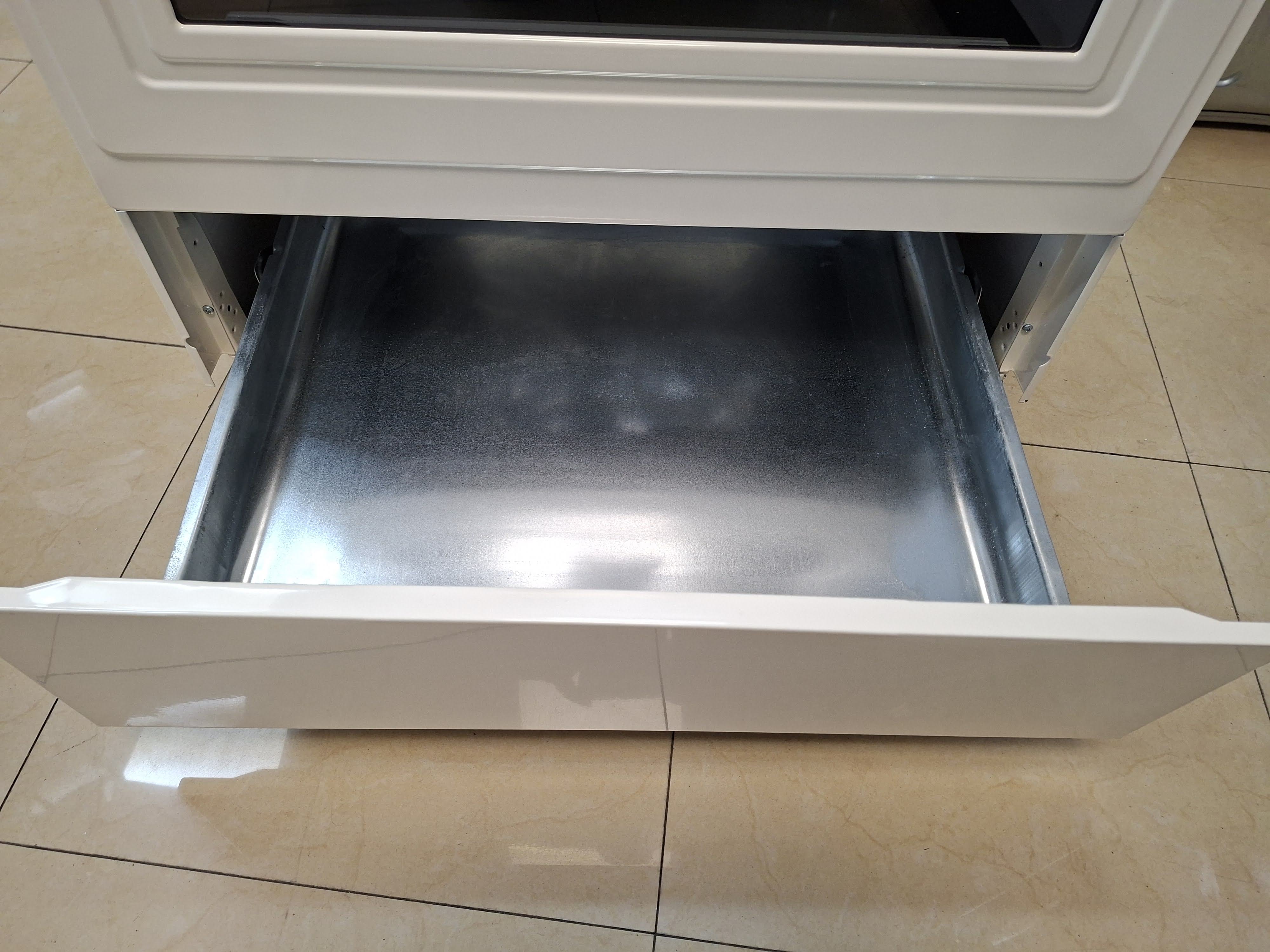 Šporet Gorenje GECS6B70CLI , 71l