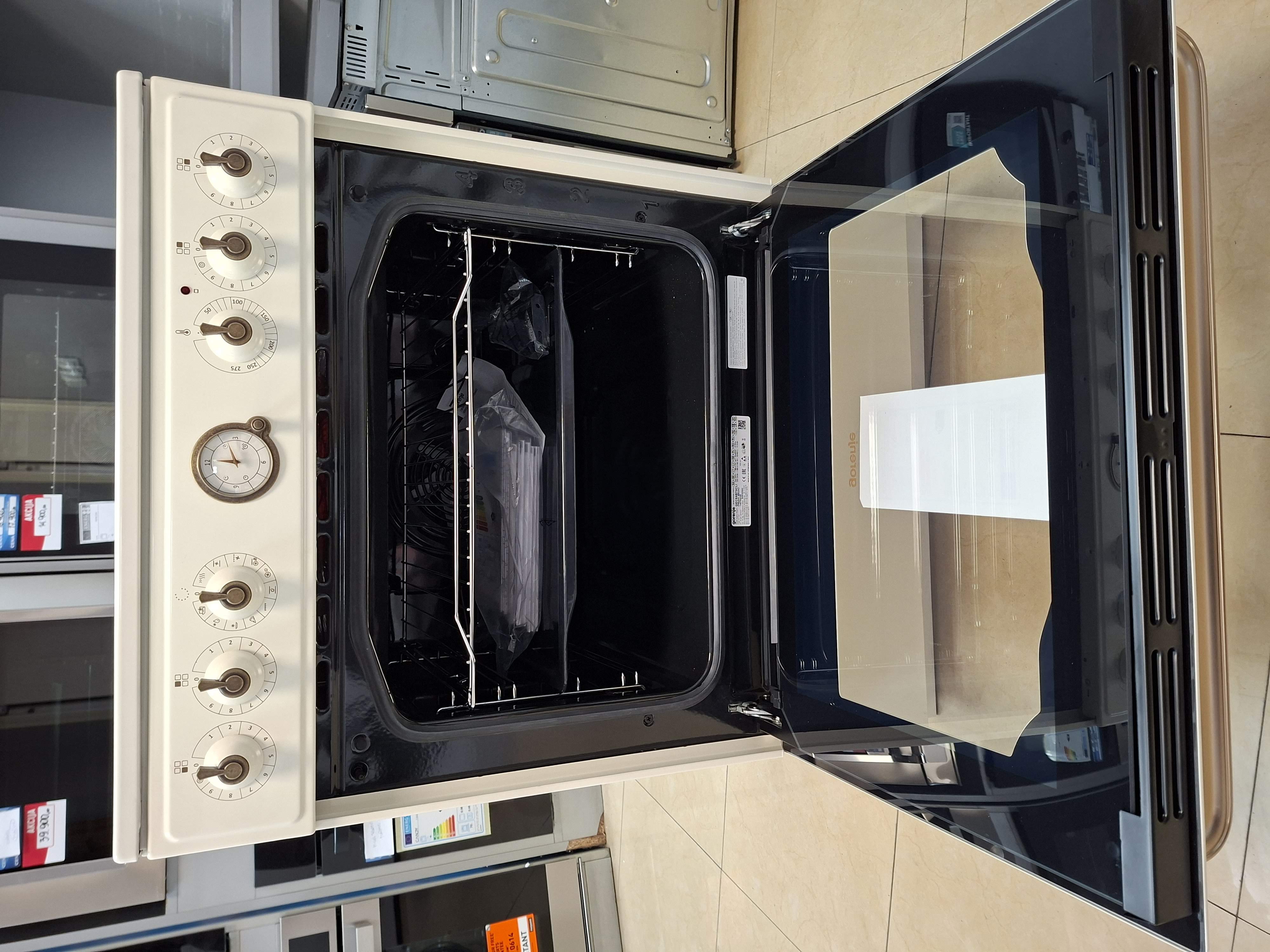 Šporet Gorenje GECS6B70CLI , 71l