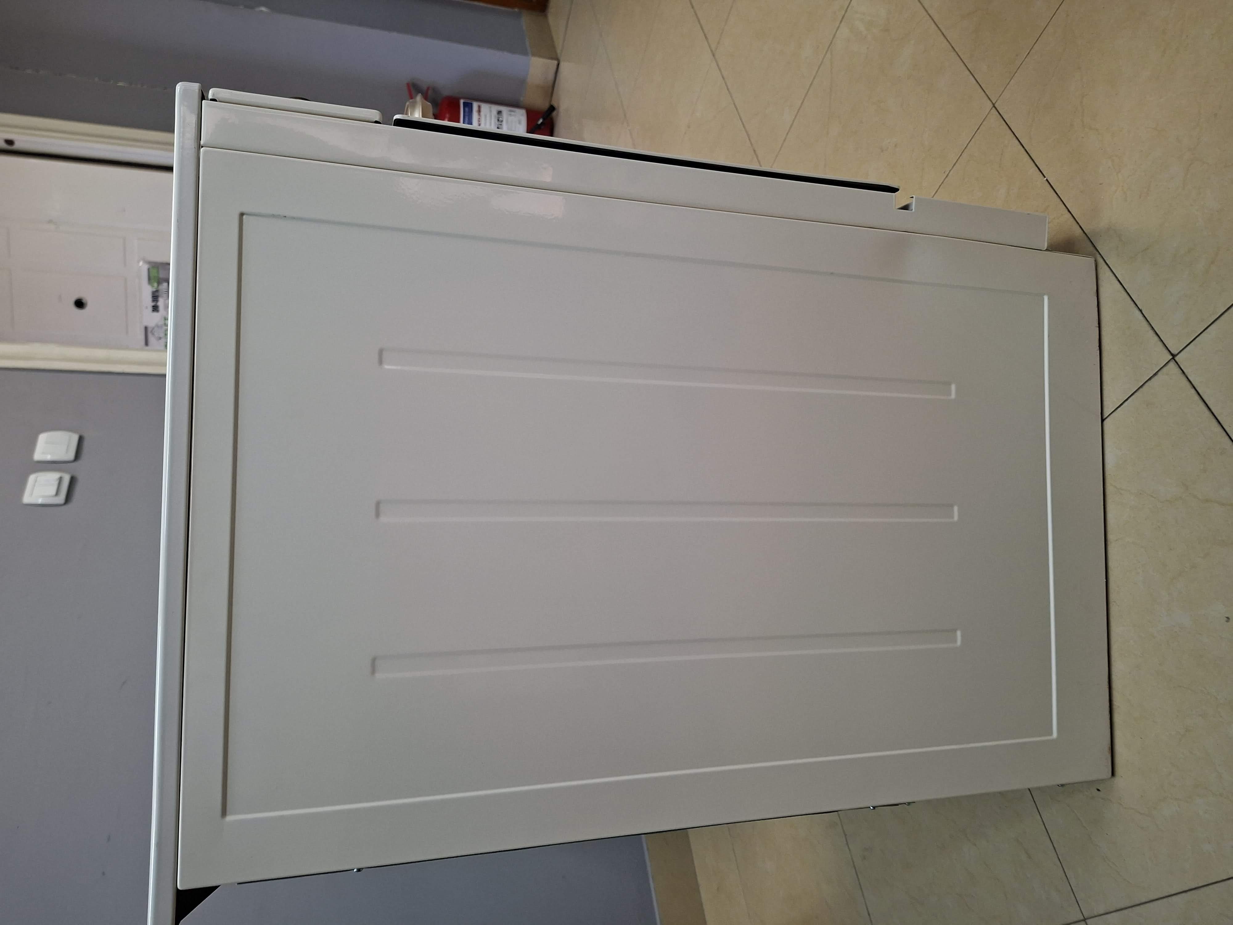 Šporet Gorenje GECS6B70CLI , 71l