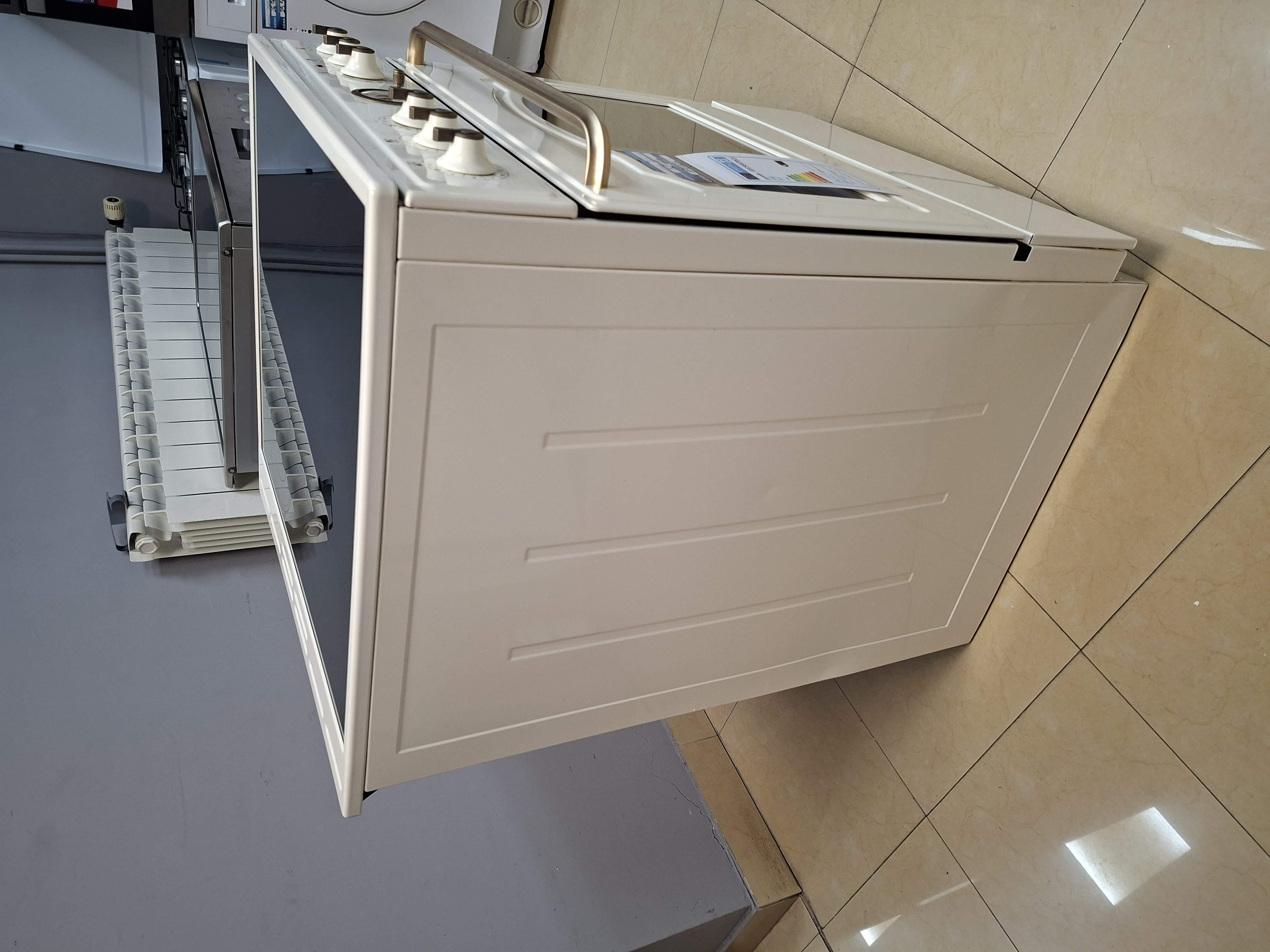 Šporet Gorenje GECS6B70CLI , 71l