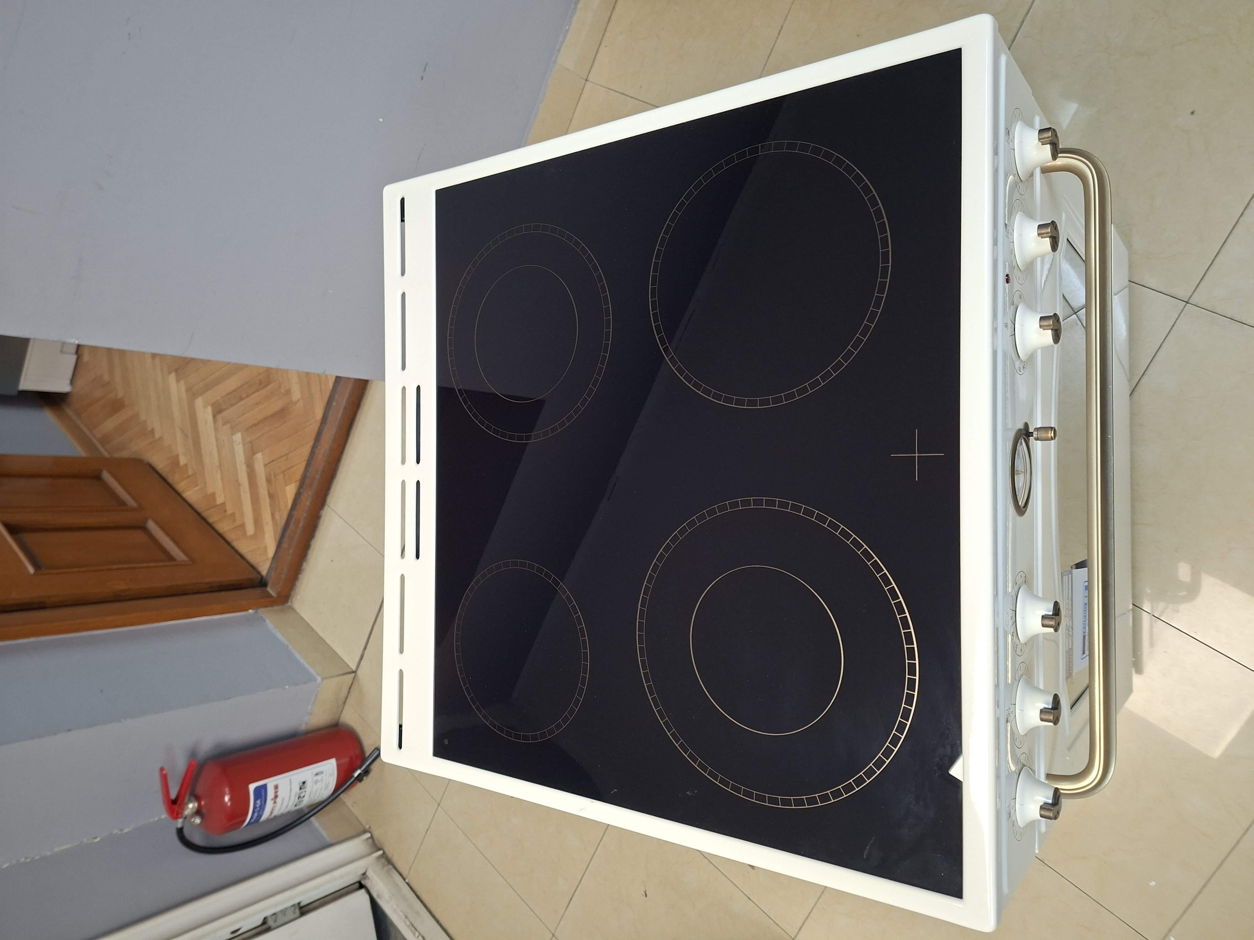 Šporet Gorenje GECS6B70CLI , 71l