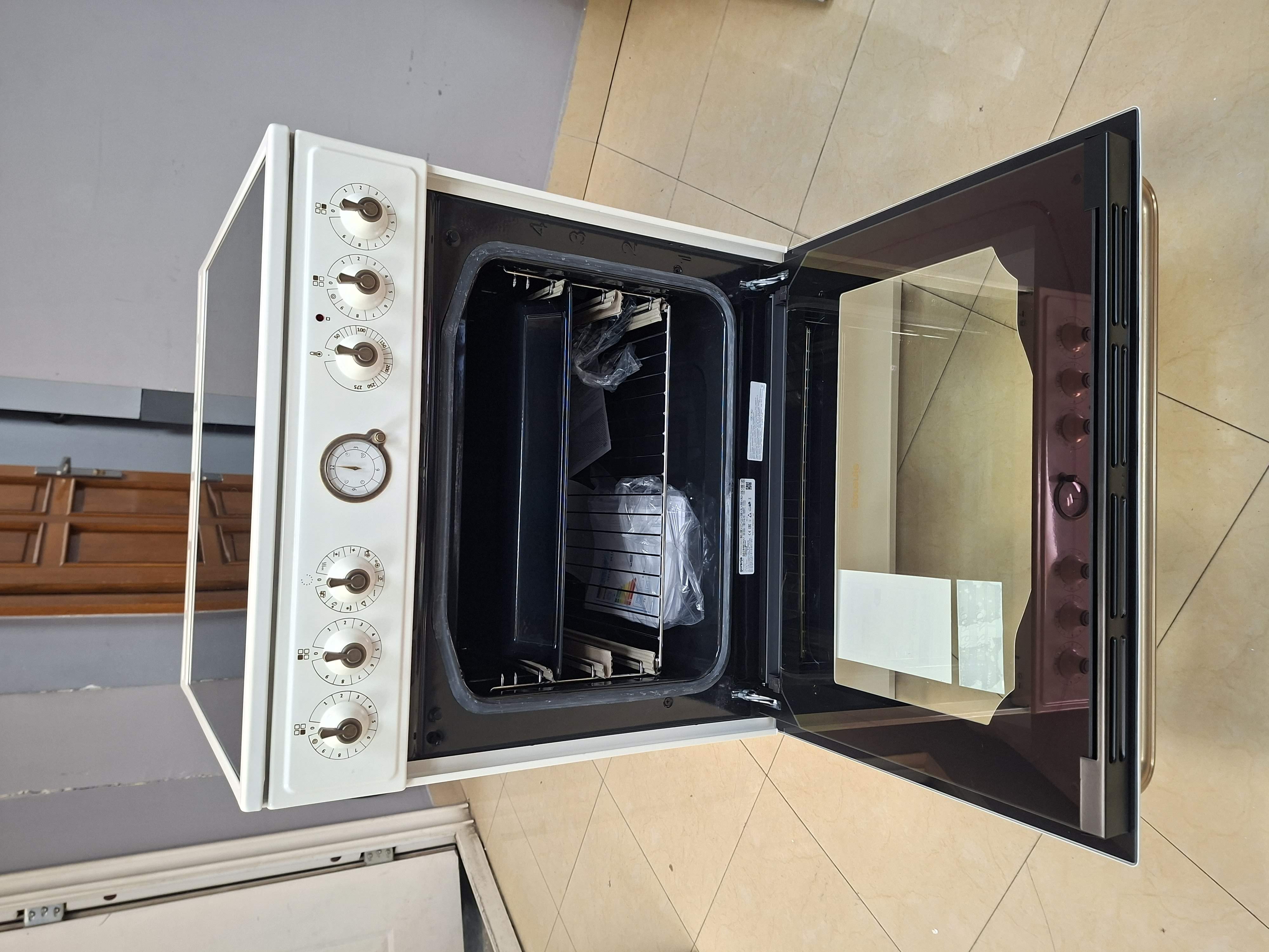 Šporet Gorenje GECS6B70CLI , 71l