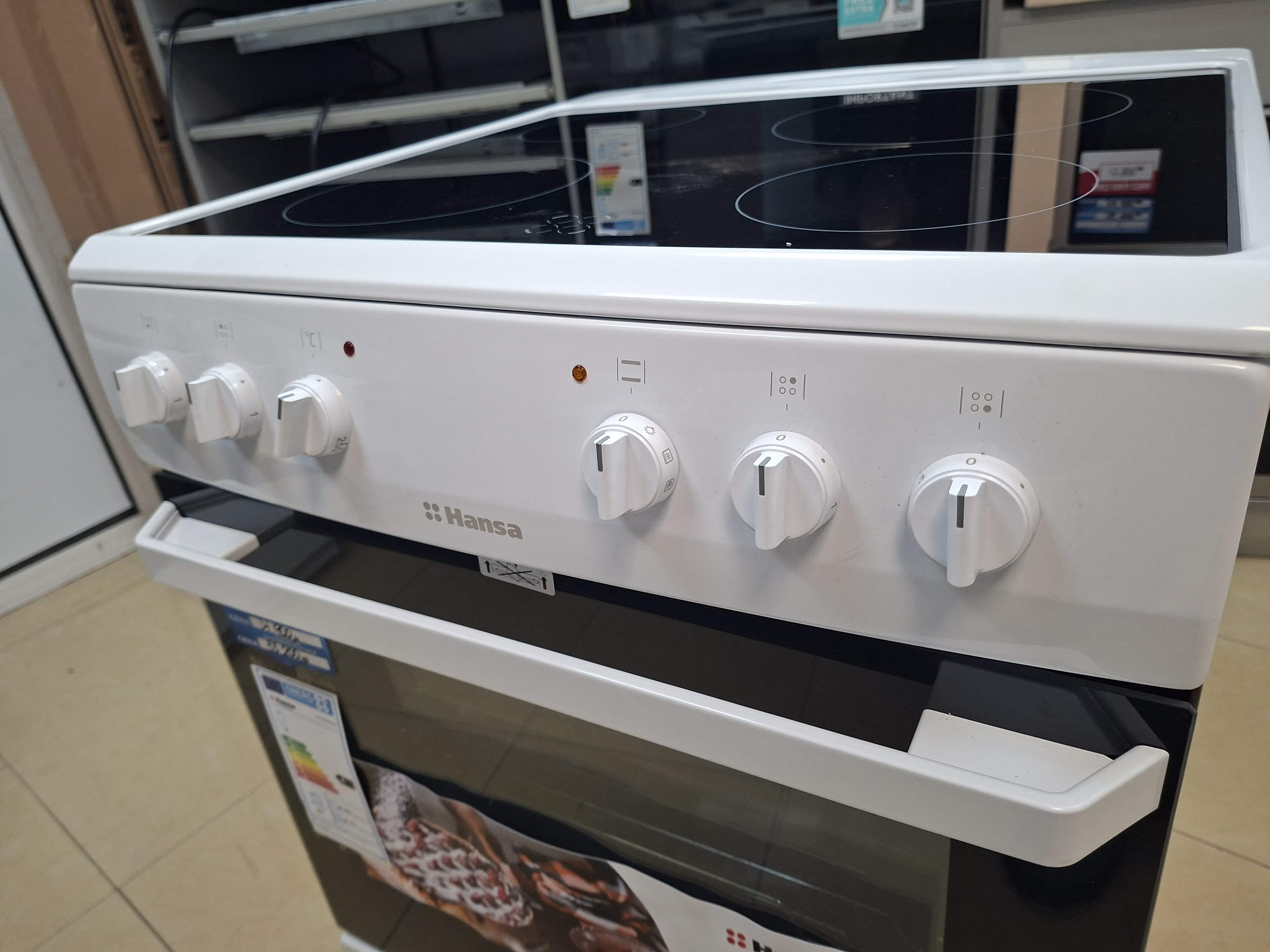 Šporet Hansa FCCW680009 , 60 cm.