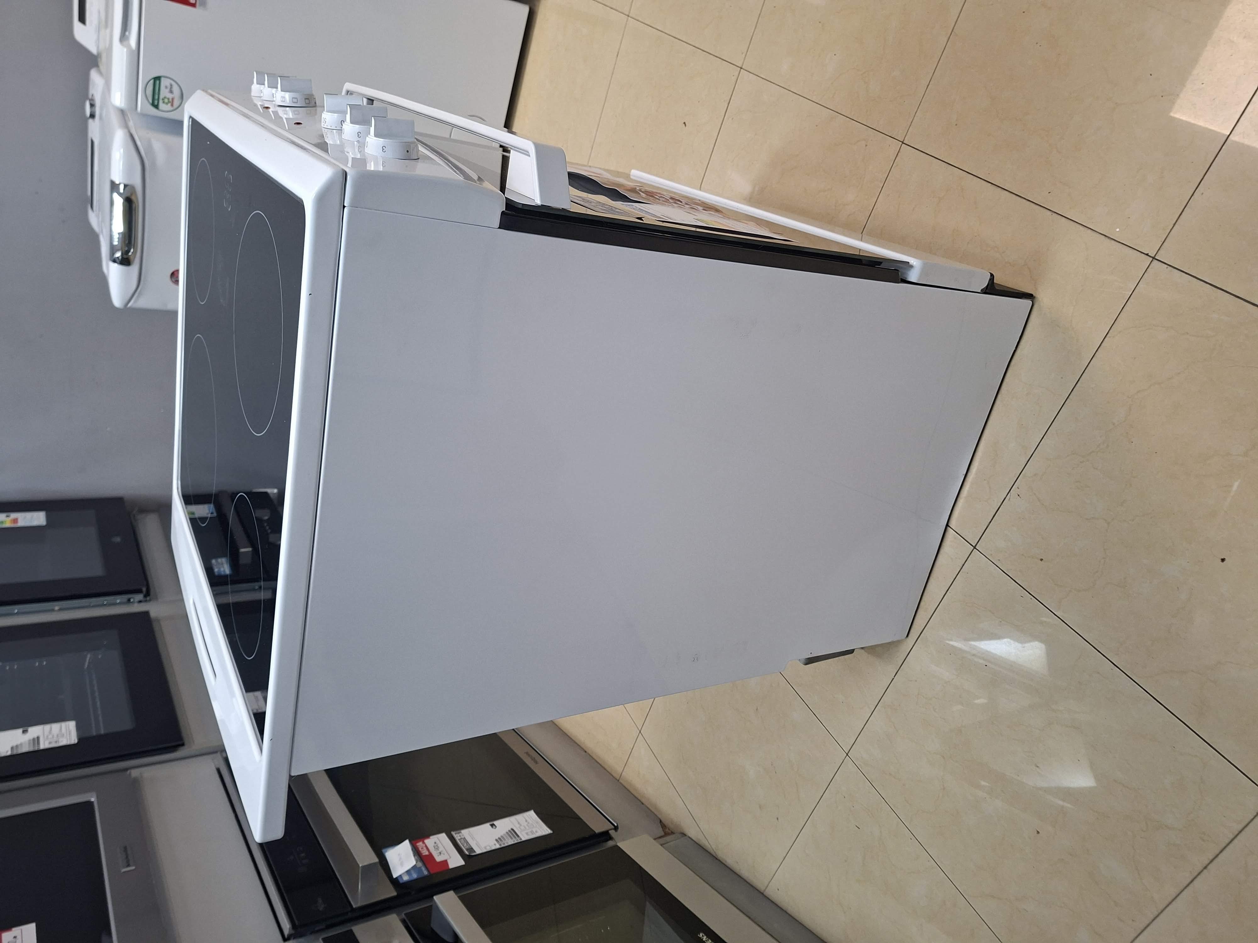 Šporet Hansa FCCW680009 , 60 cm.