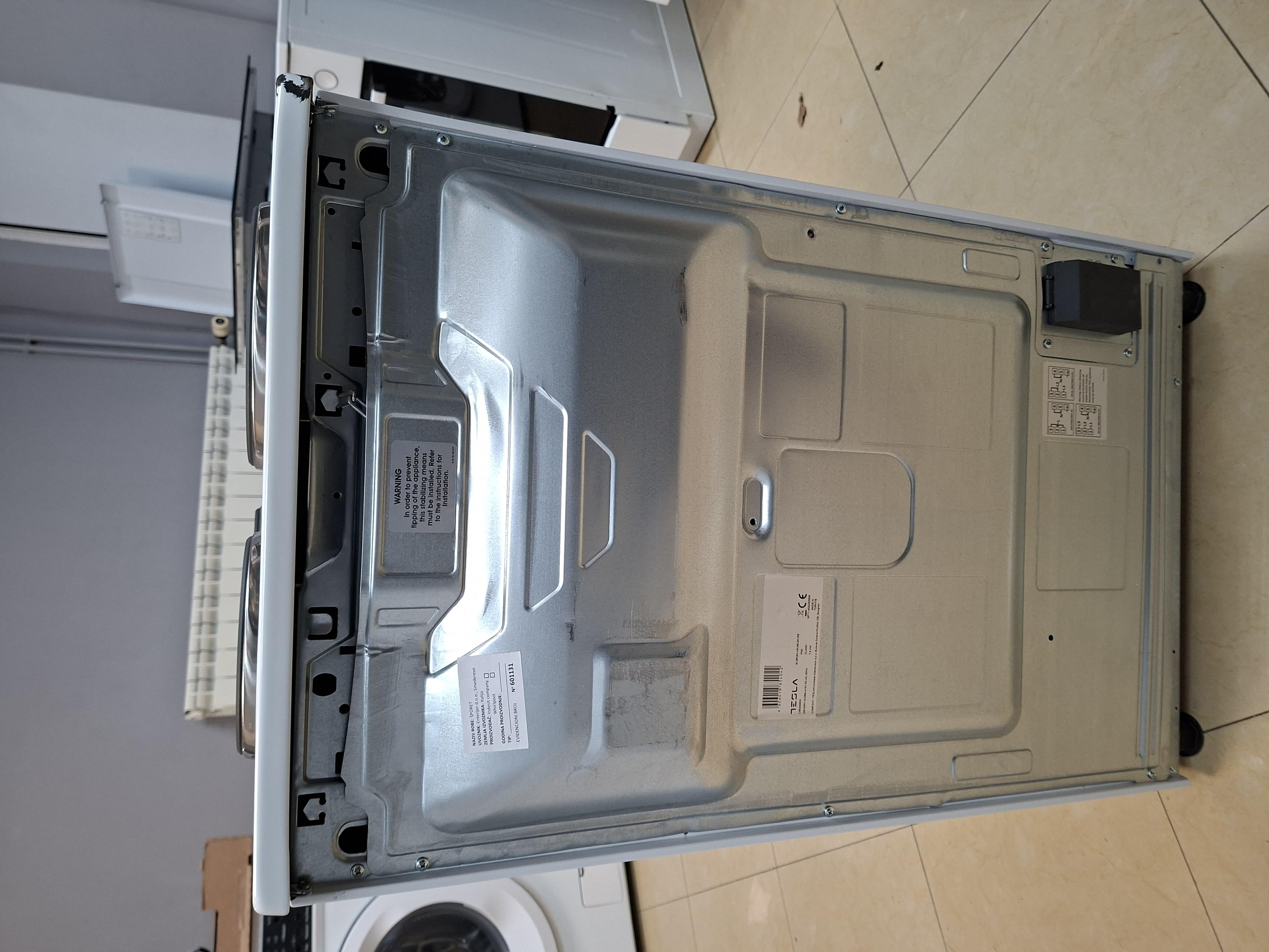 Šporet Tesla CS5400SV , 48L