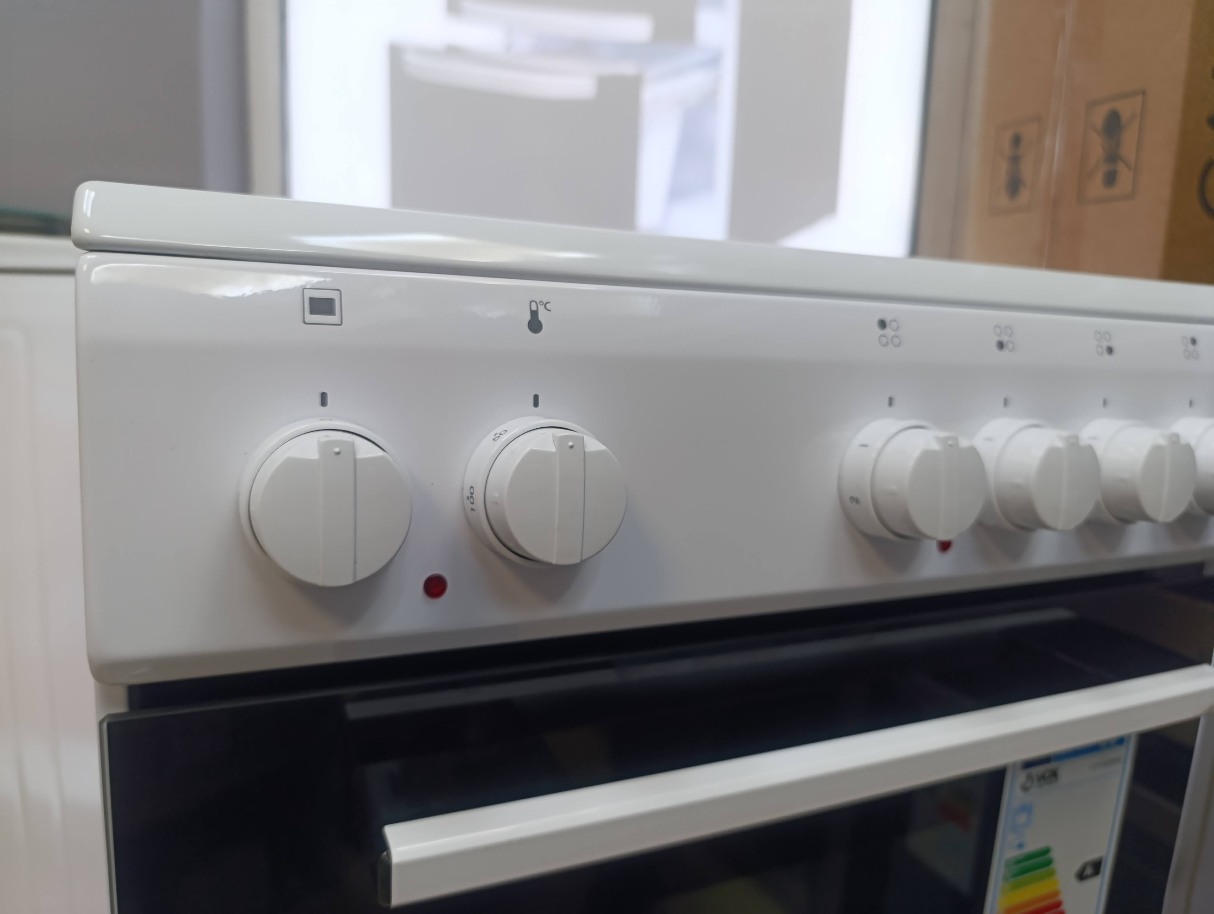 Šporet Vox CHT5000WBF , 50cm
