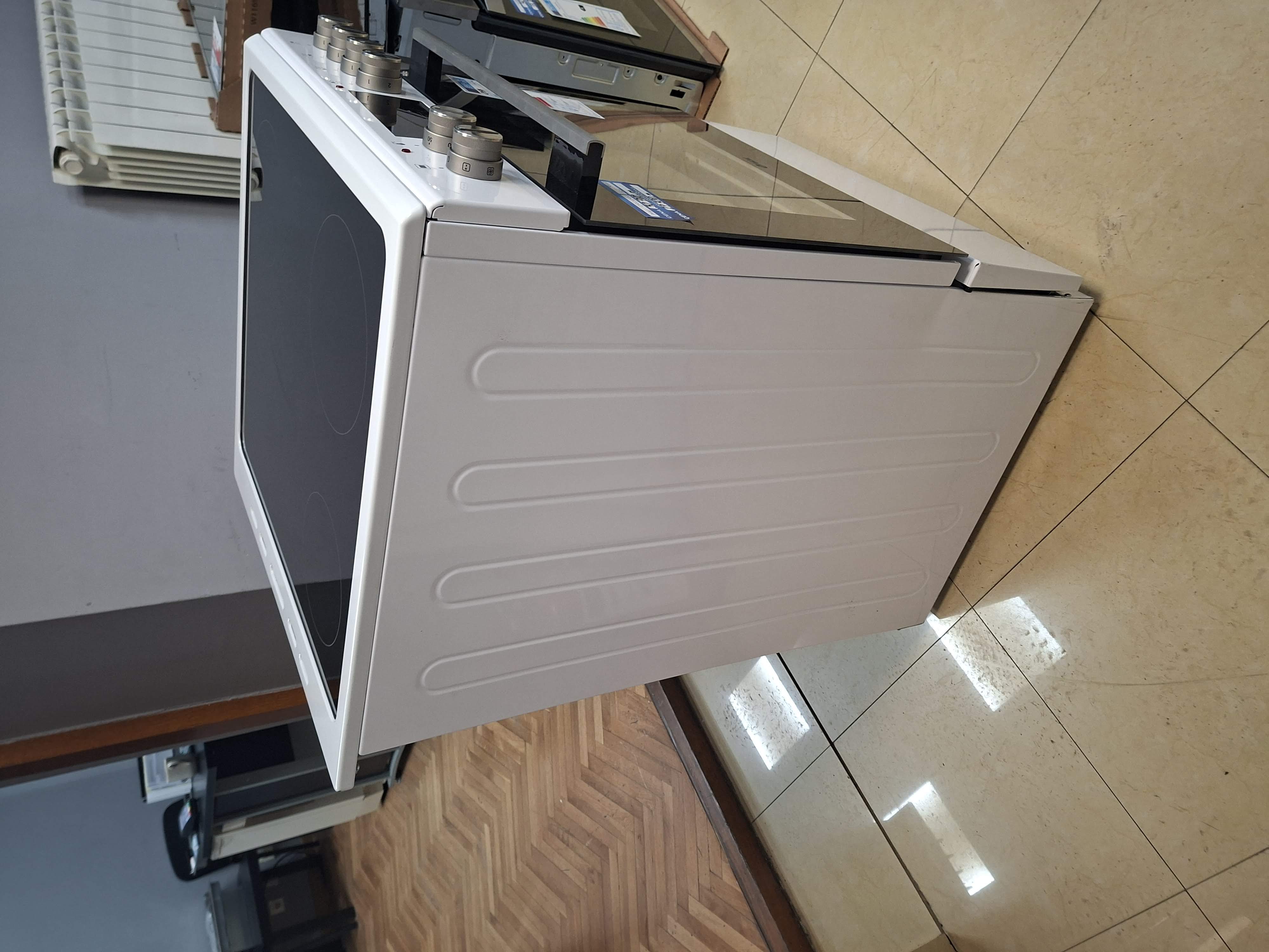 Šporet Vox CTR 6355 WQ , 69 litara, 60cm