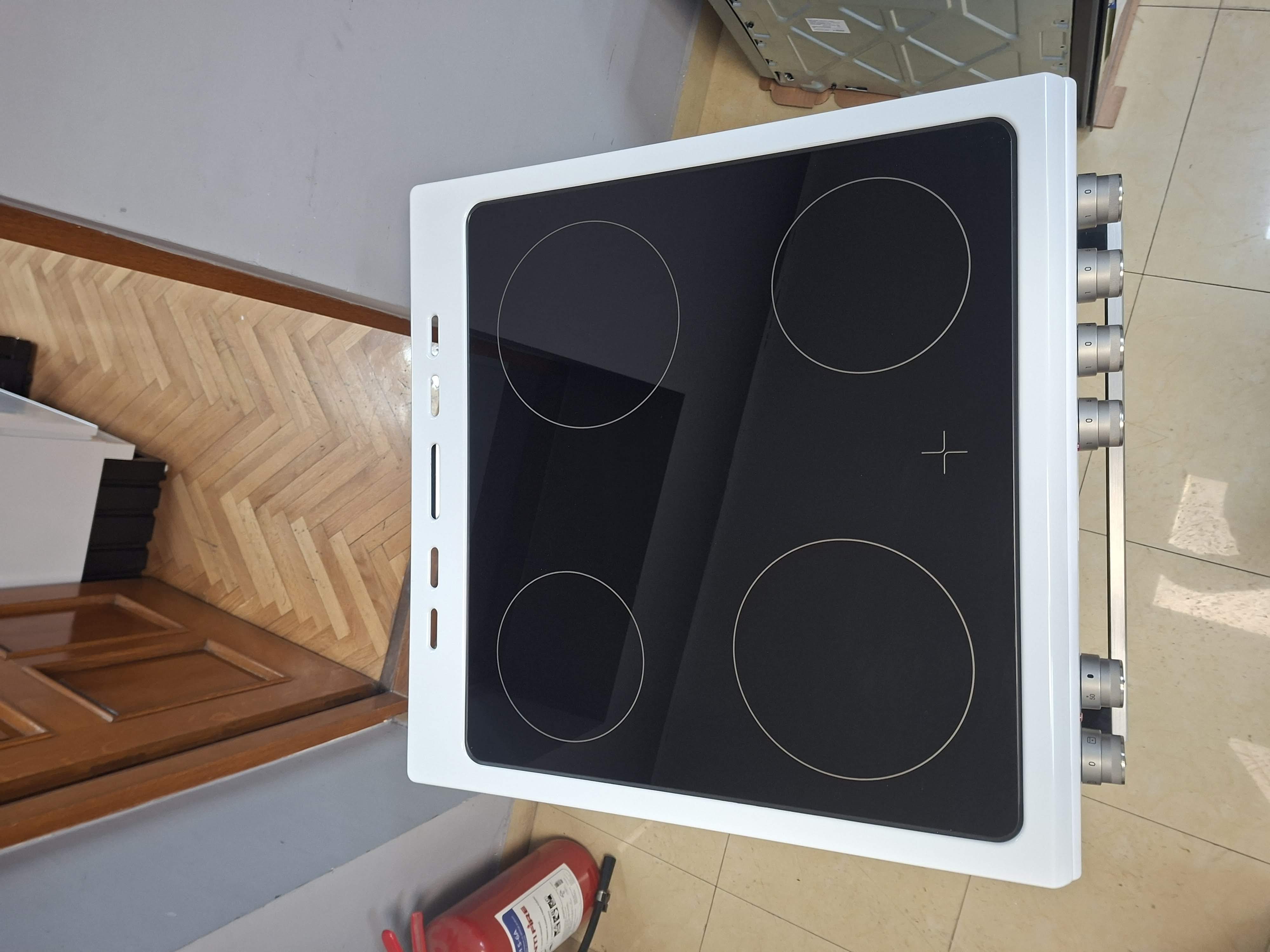 Šporet Vox CTR 6355 WQ , 69 litara, 60cm