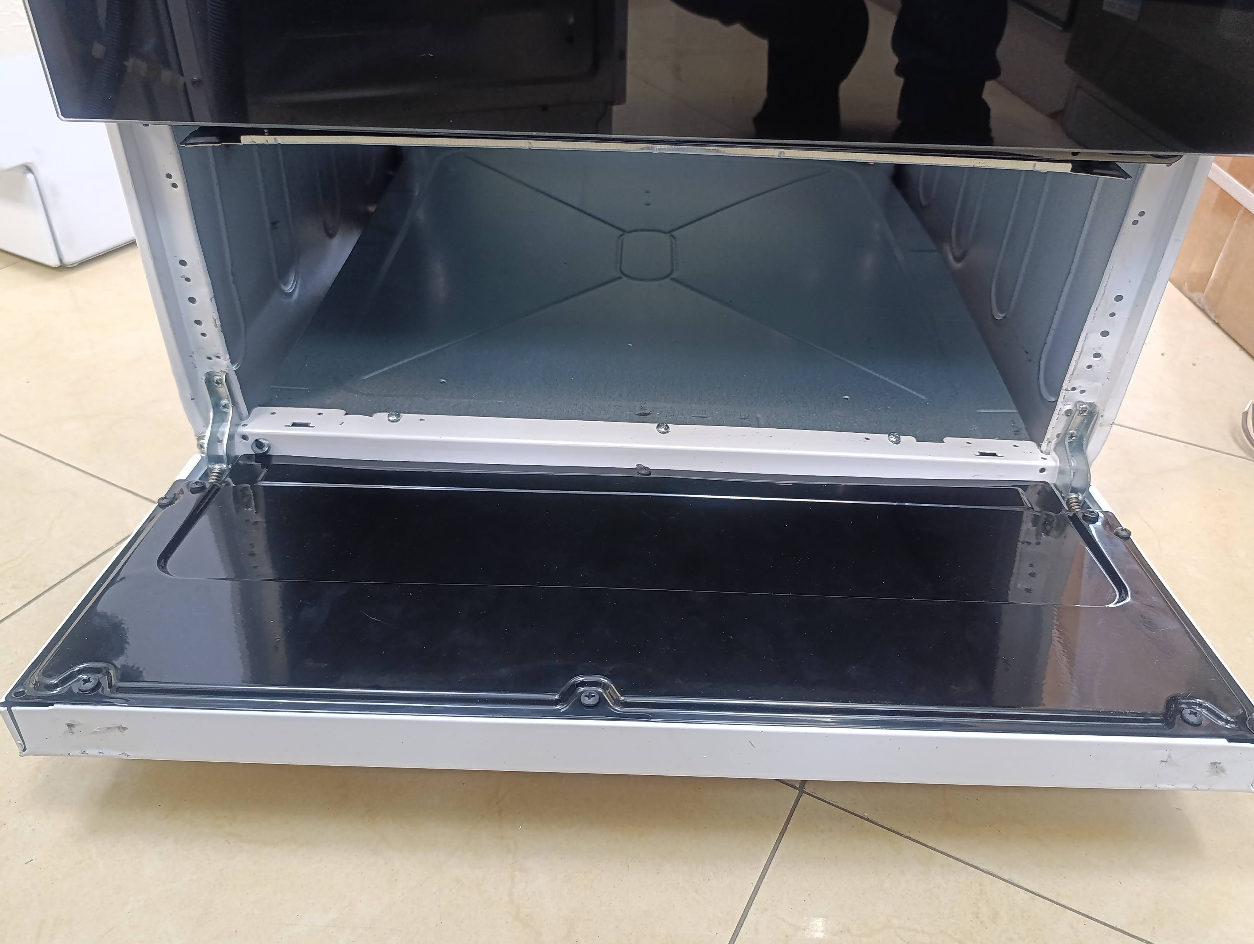 Šporet VOX EHT5020WG , 50cm