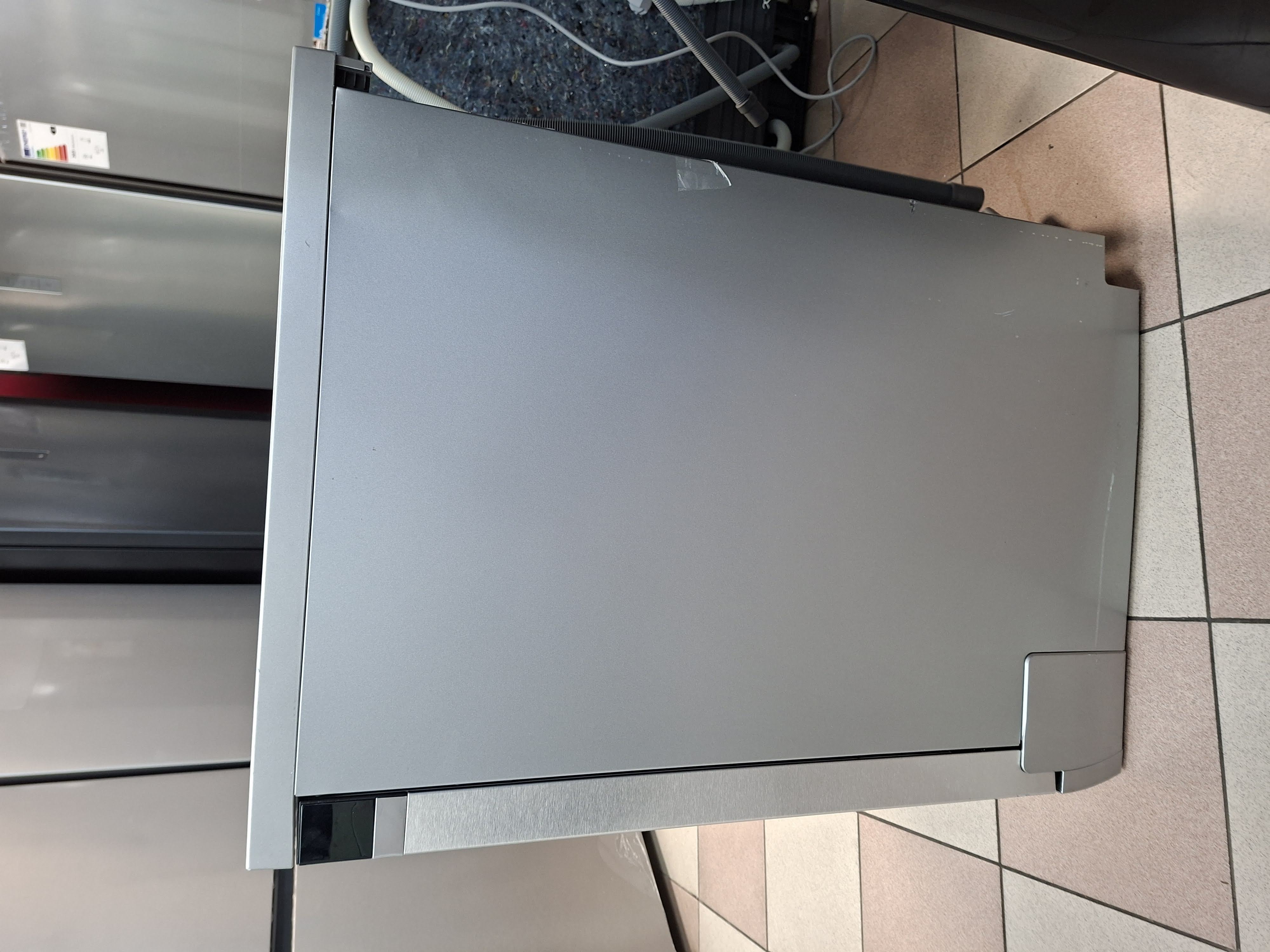 Sudo mašina Bauknecht  B7F HS51 X , 15 kompleta