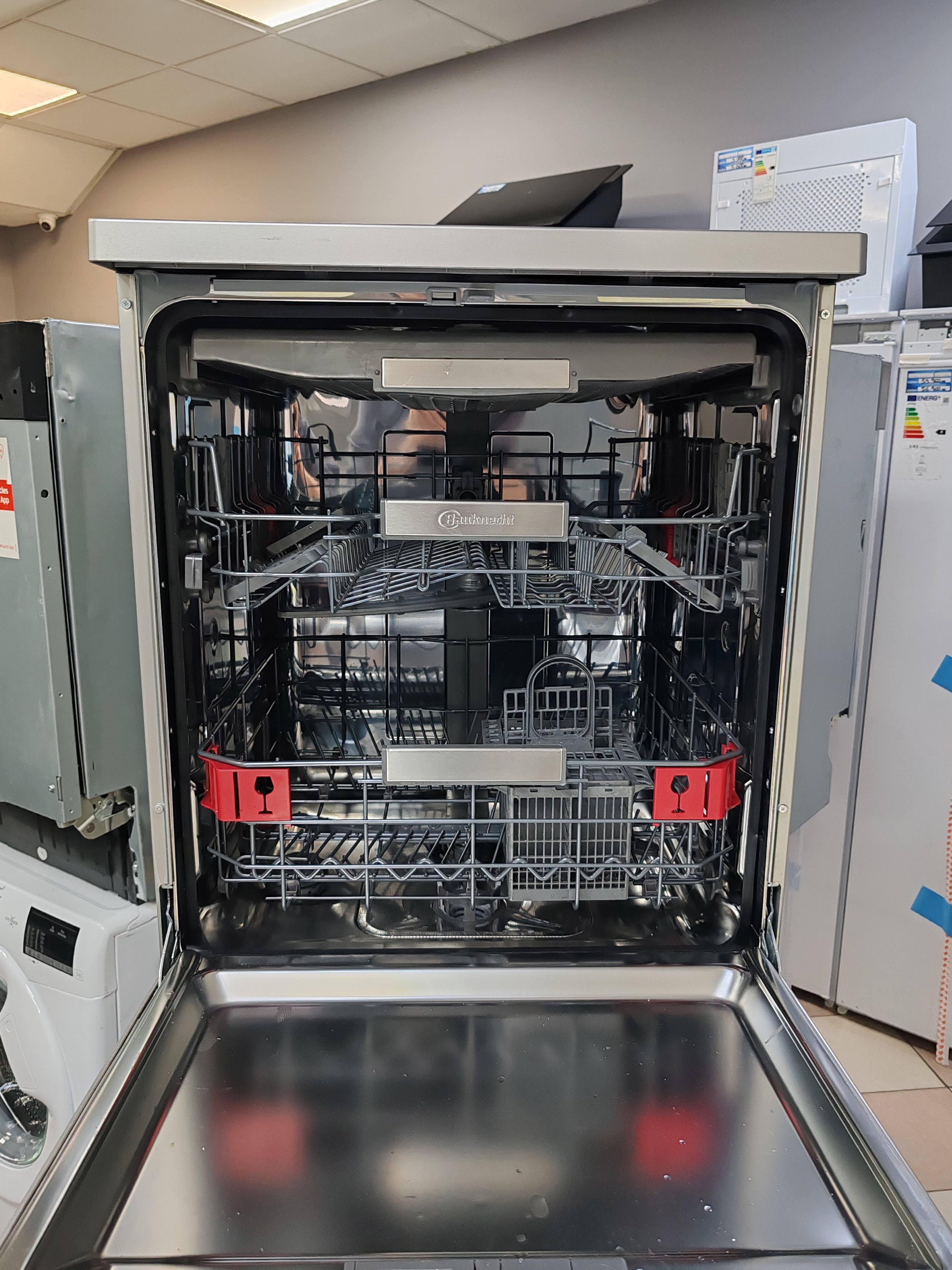Sudo mašina Bauknecht OBFC Ecosilent 8650 , 14 kompleta
