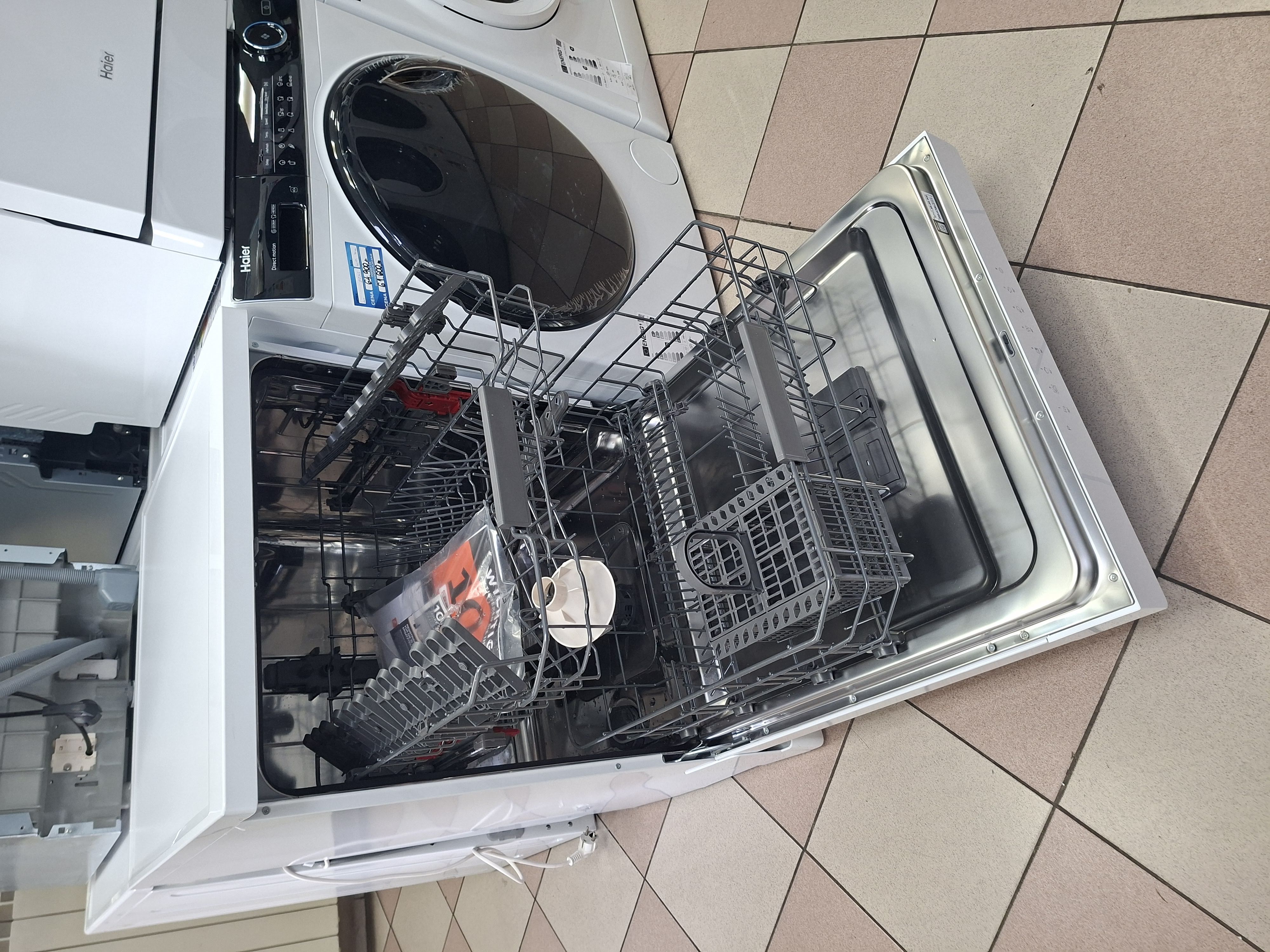 Sudo mašina Bauknecht OBFC Ecostar 5320 , 14 kompleta