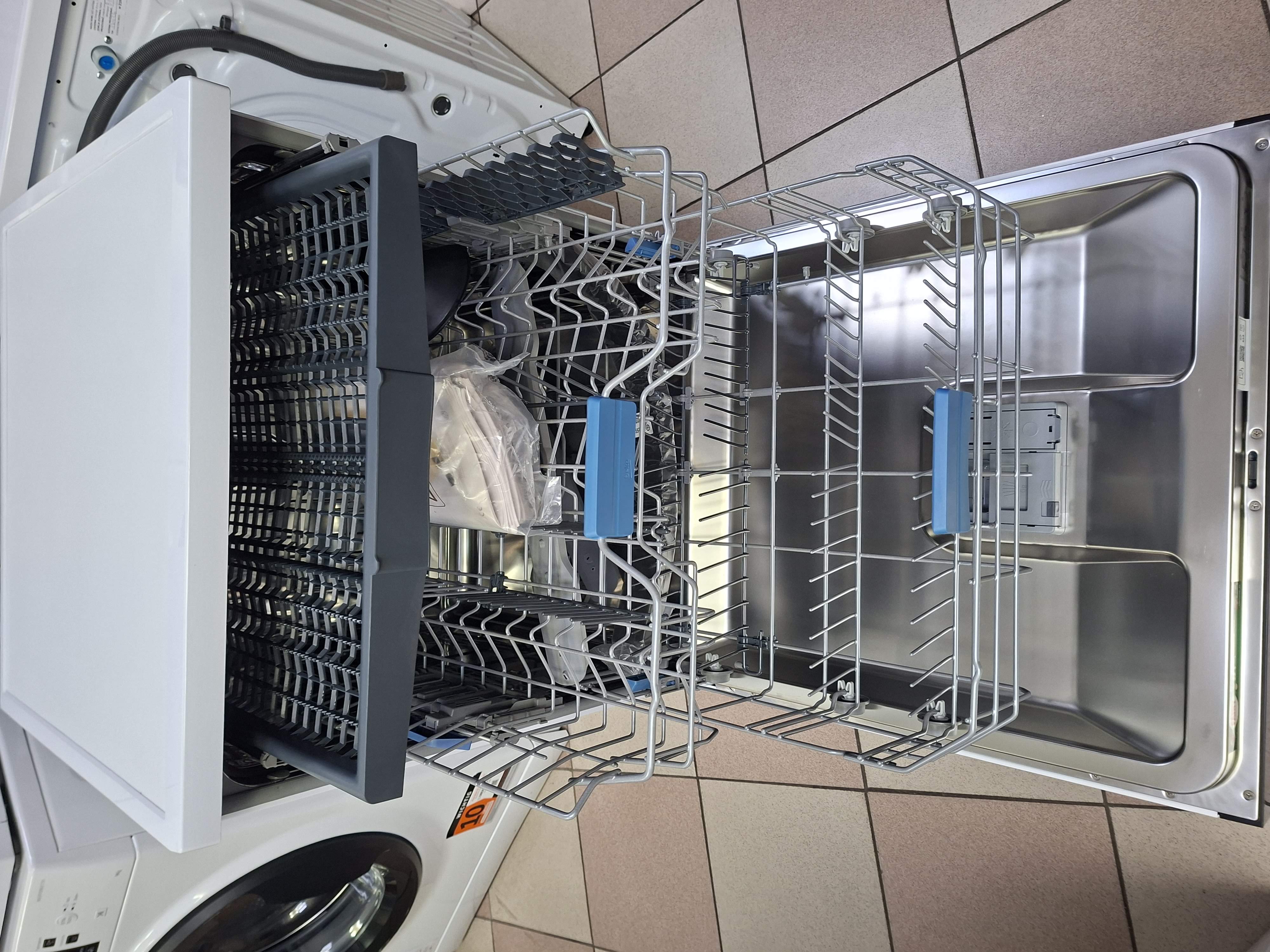 Sudo mašina Beko BDFN26530W, 14 kompleta