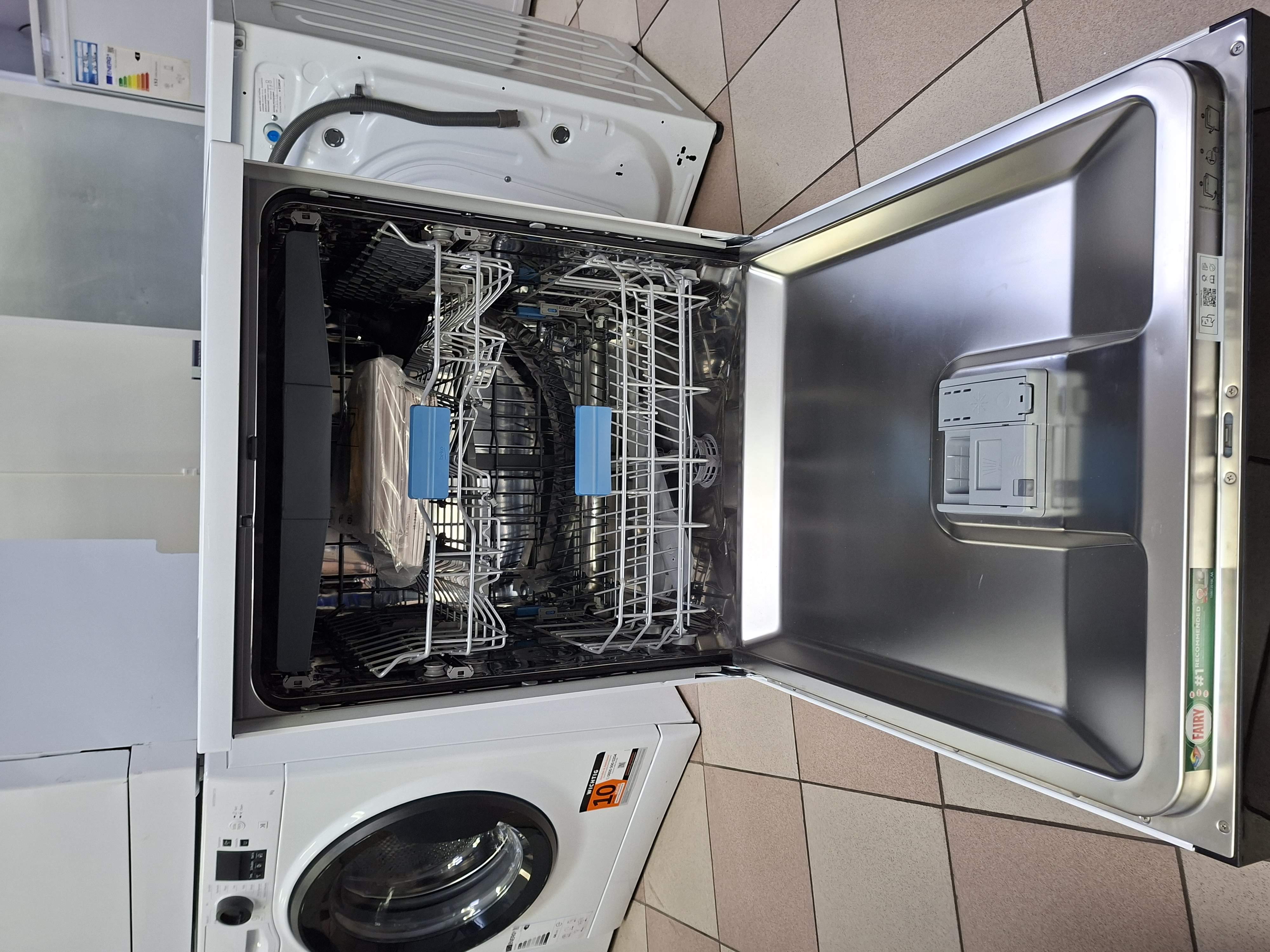 Sudo mašina Beko BDFN26530W, 14 kompleta