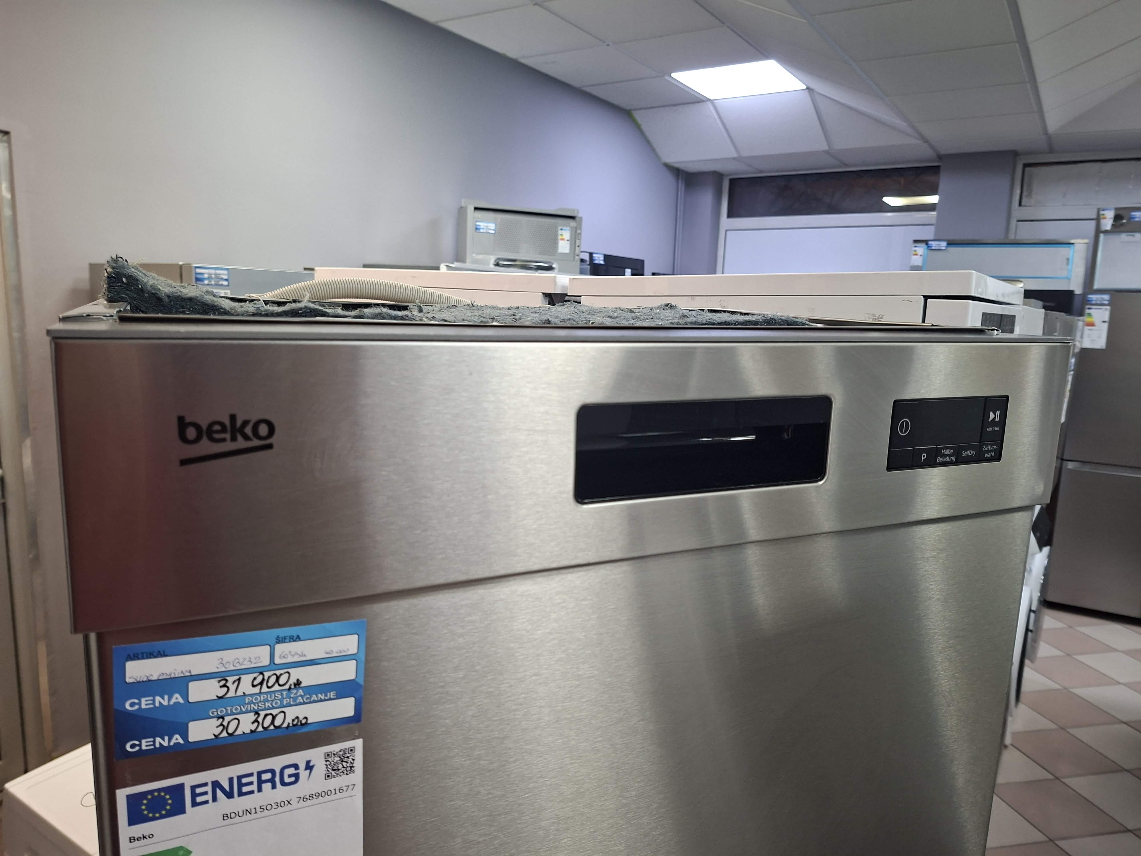 Sudo mašina Beko BDUN15O30X