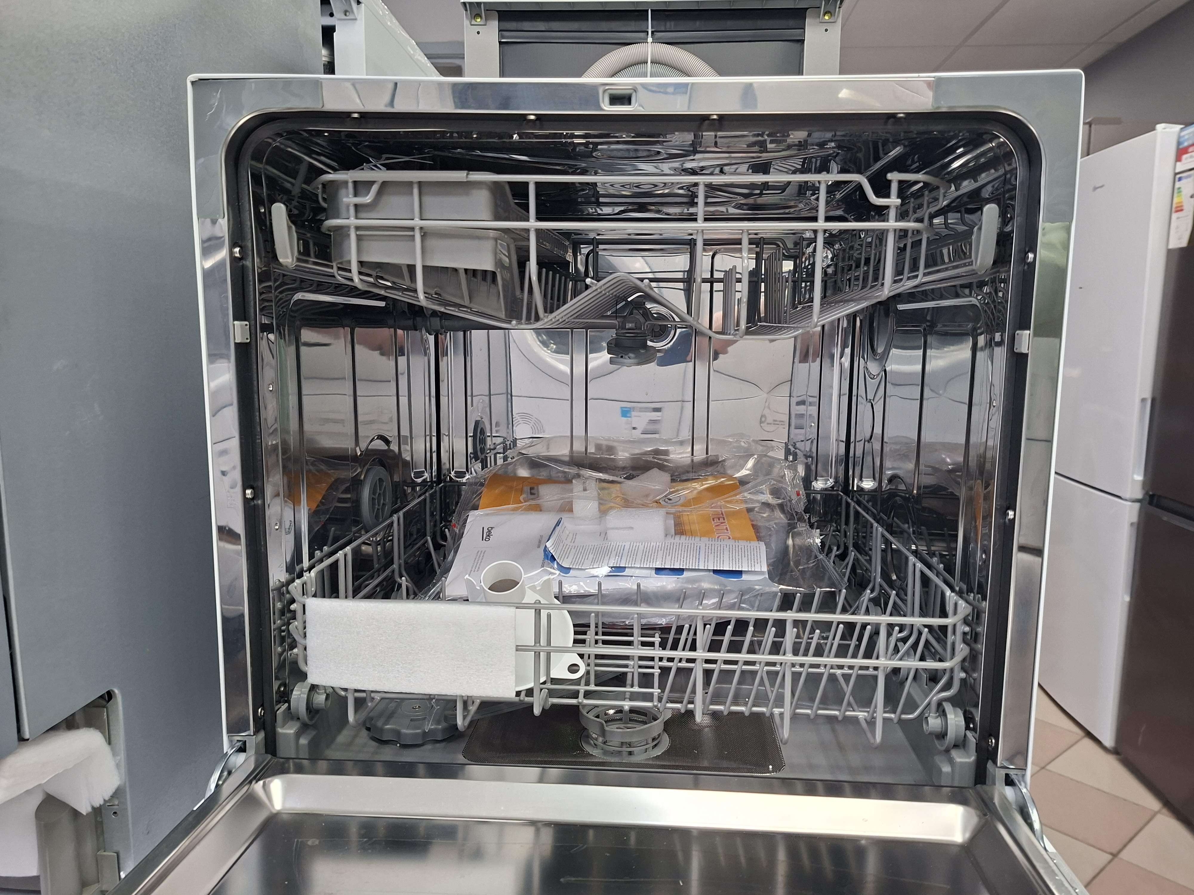 Sudo mašina Beko DTC36810W , 8 kompleta