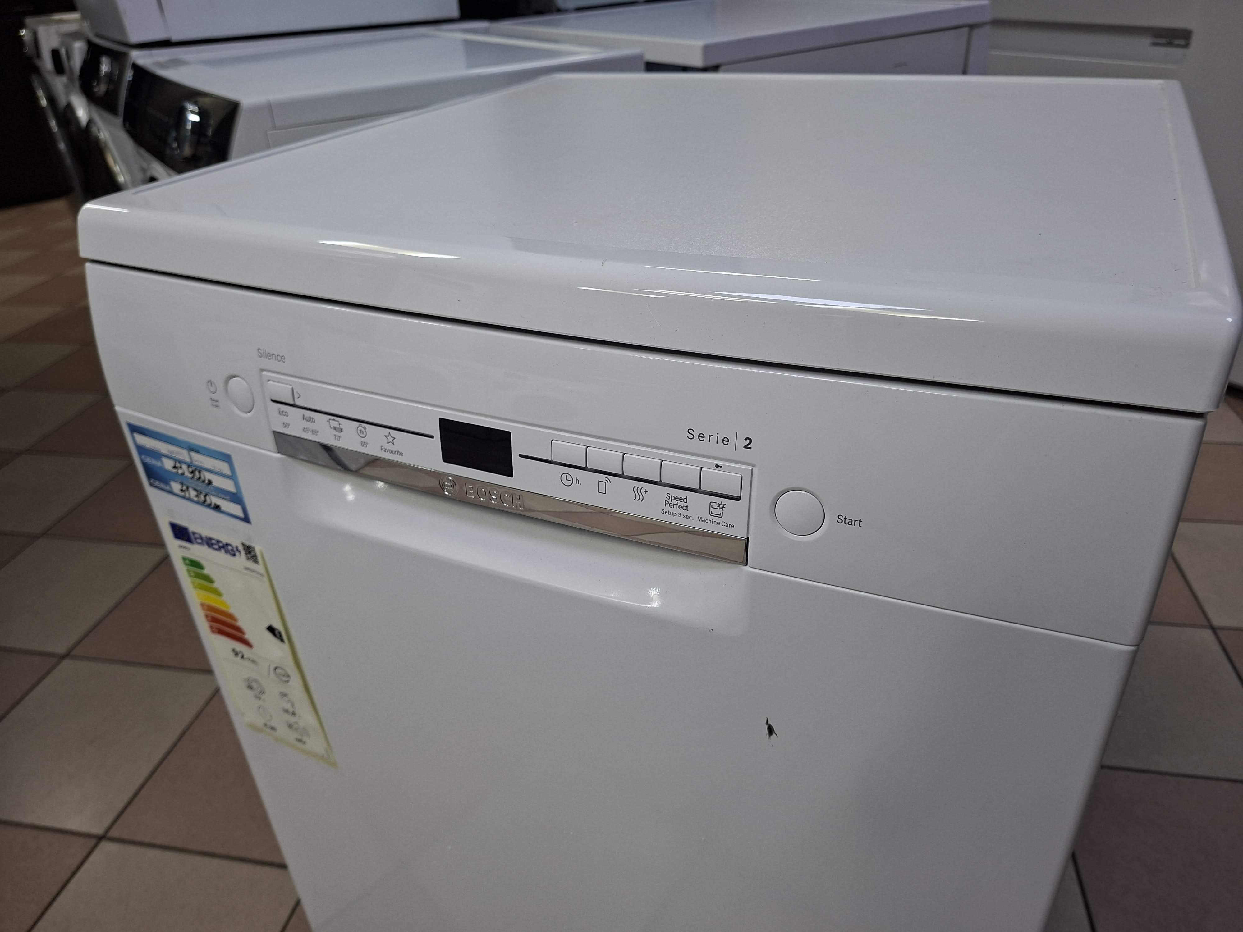 Sudo mašina Bosch SMSITW33E, 13 kompleta
