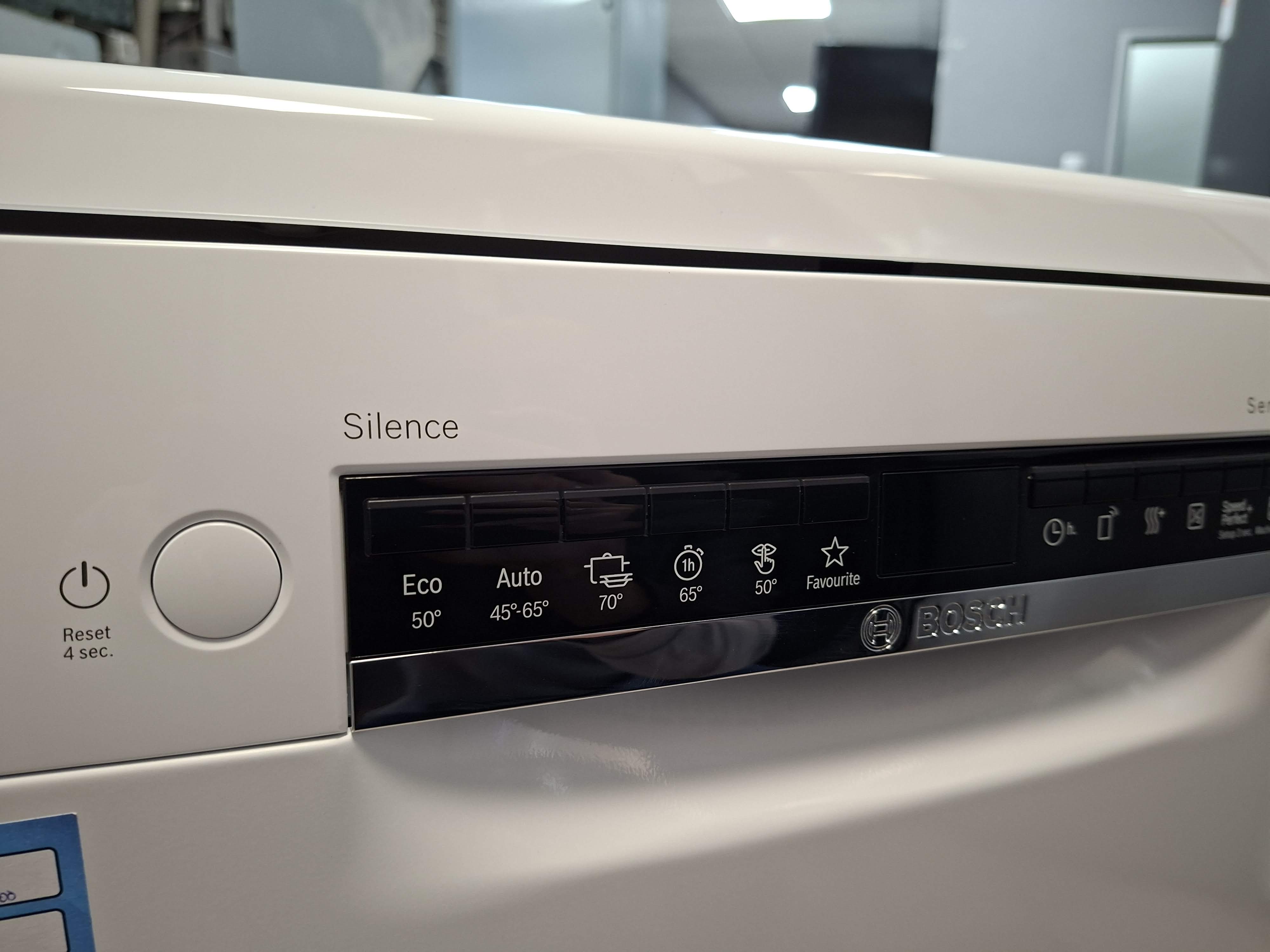 Sudo mašina Bosch SMS4HVW00E , 14 kompleta