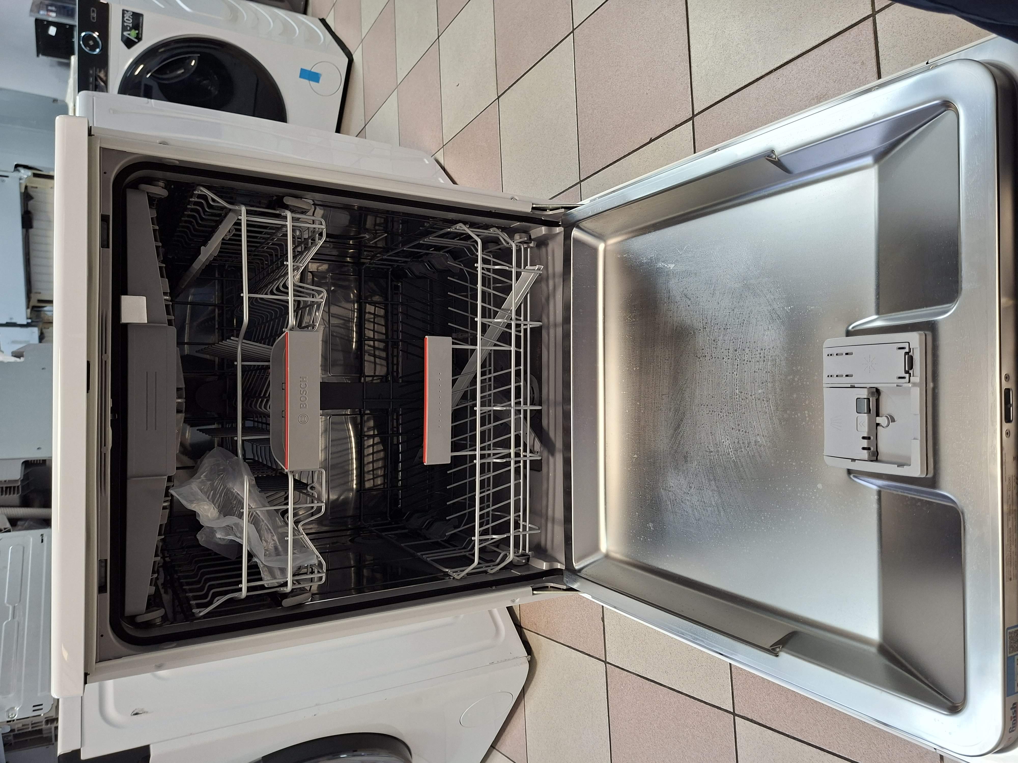 Sudo mašina Bosch SMS4HVW00E , 14 kompleta