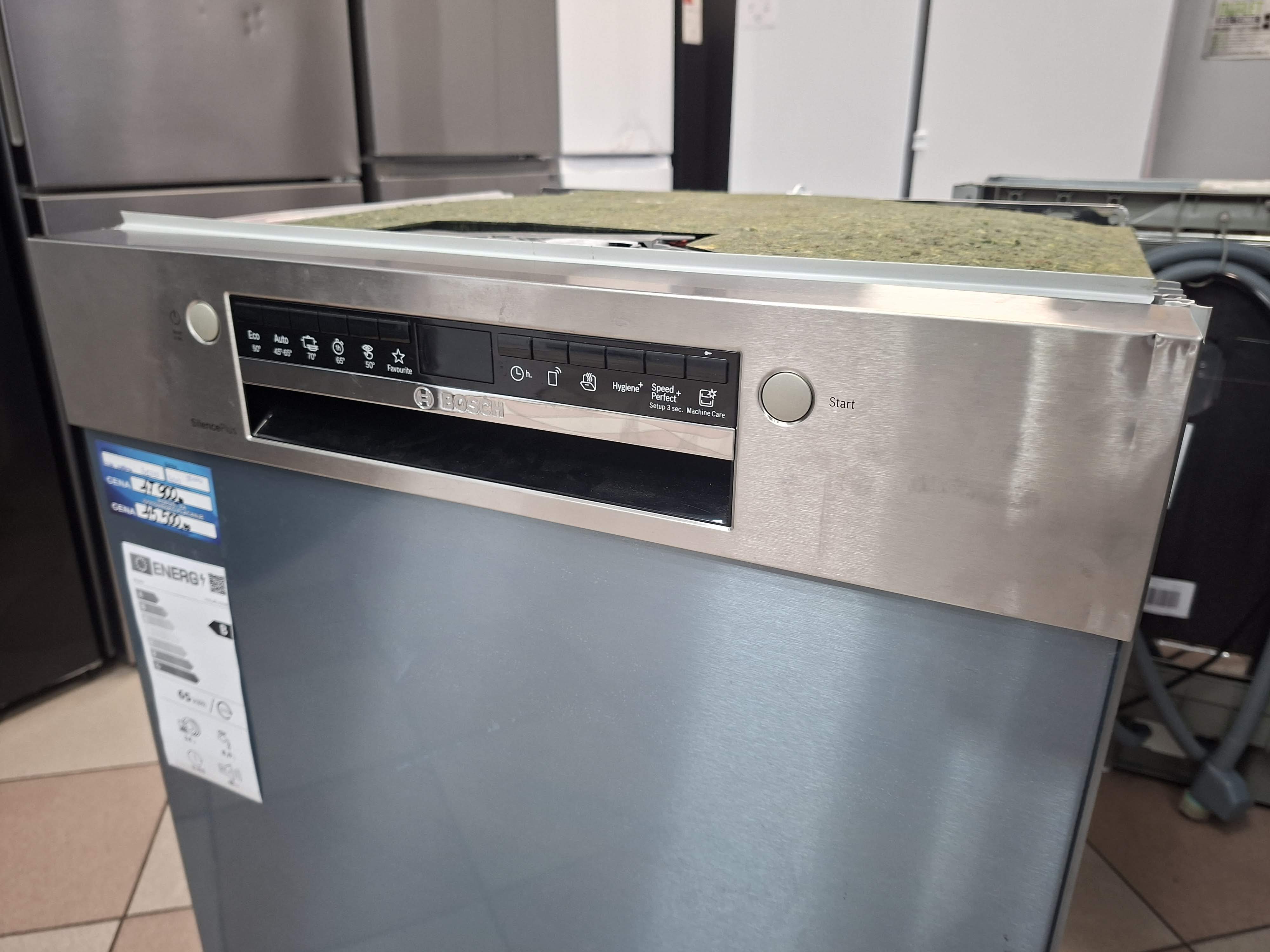 Sudo mašina Bosch SMU4EVS09E, 60cm.