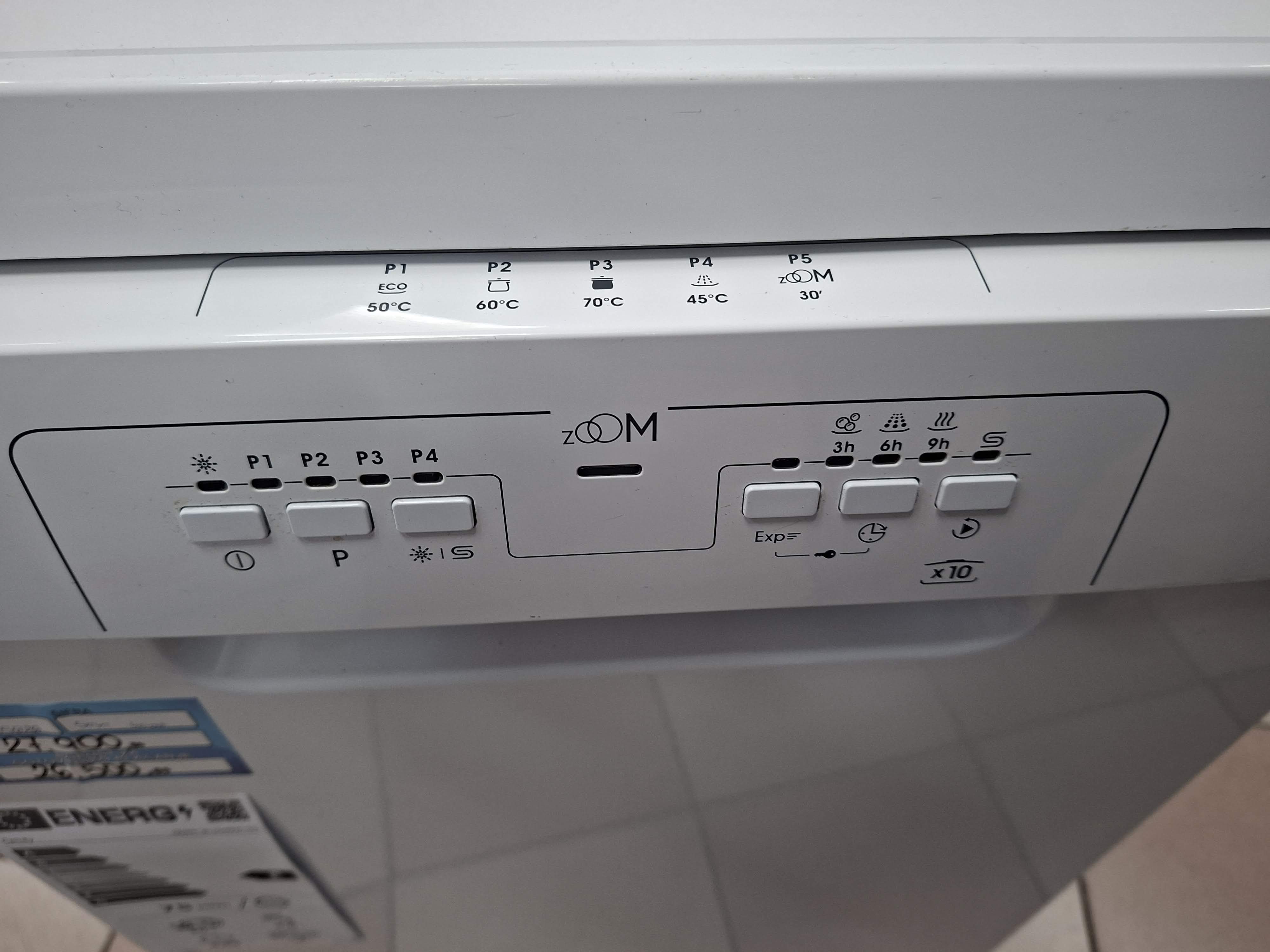 Sudo mašina Candy CDPH 2L1049W-01  , 10 kompleta